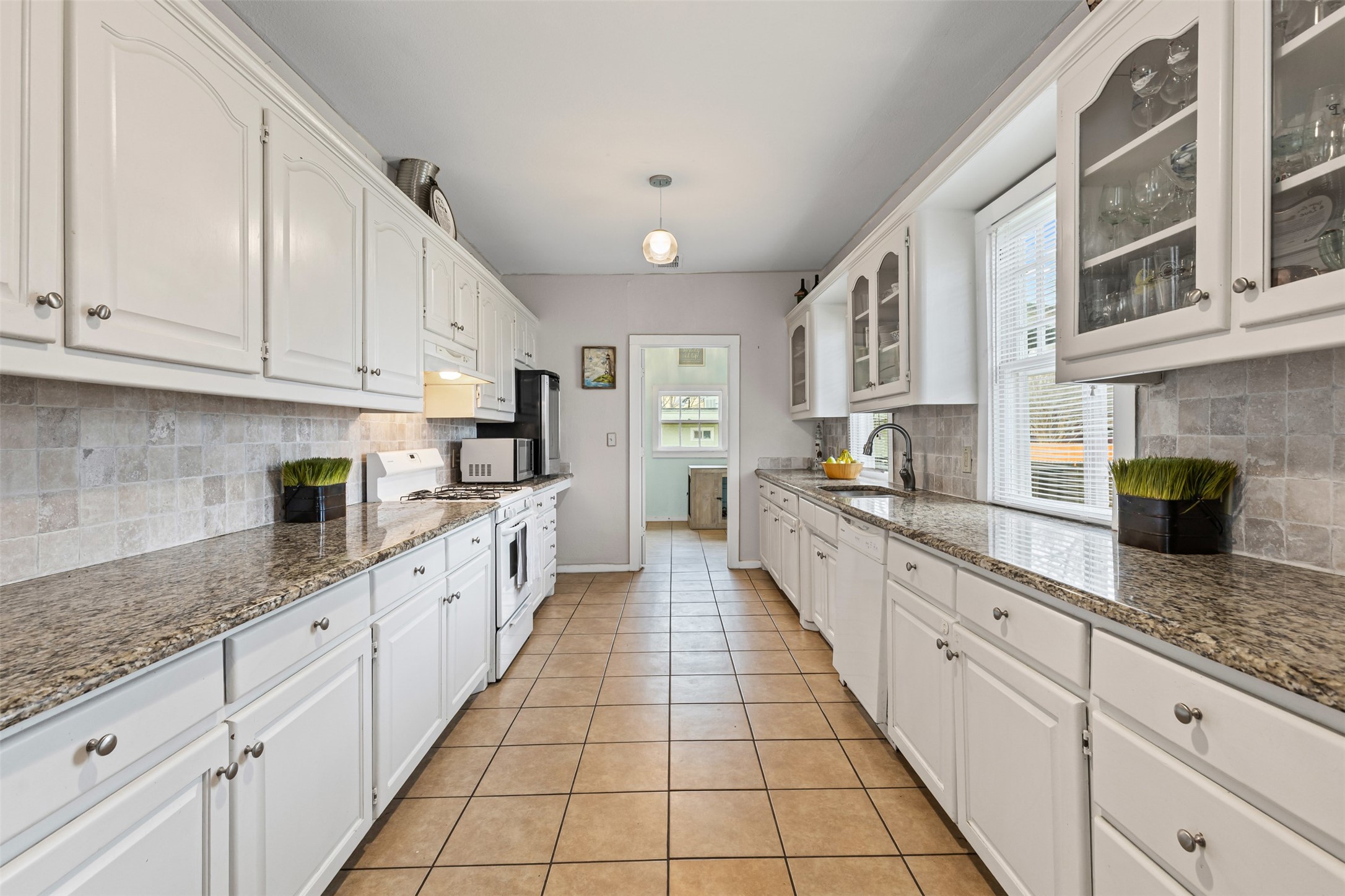 1632 Washington Avenue Fort Worth TX 76104