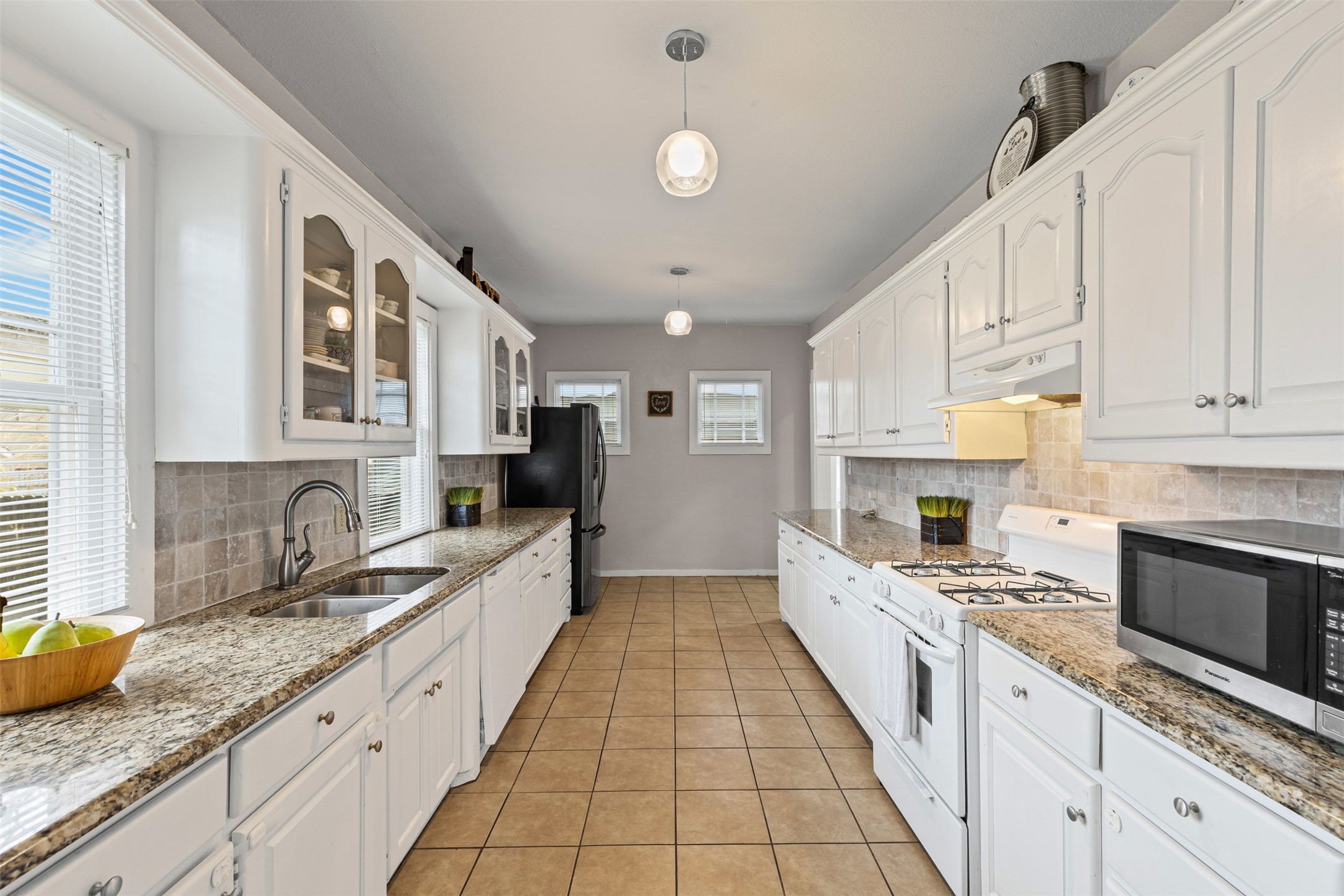 1632 Washington Avenue Fort Worth TX 76104