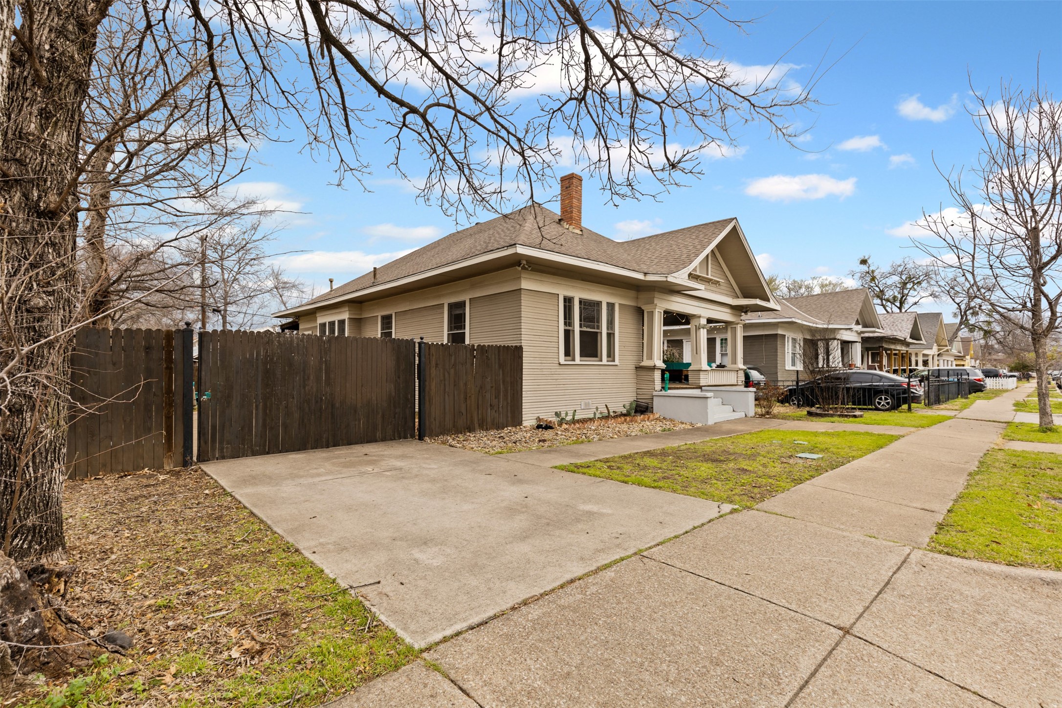 1632 Washington Avenue Fort Worth TX 76104