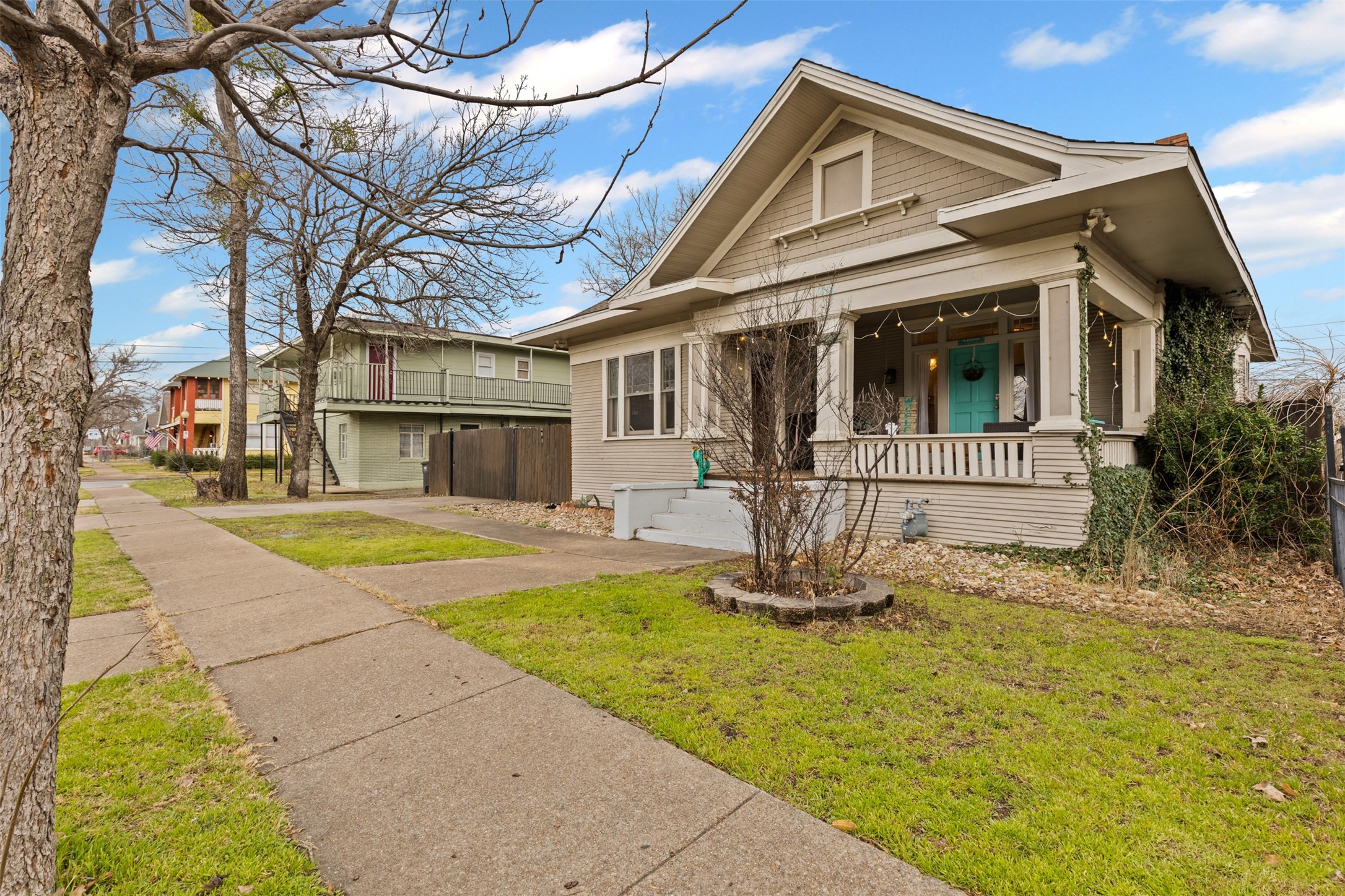 1632 Washington Avenue Fort Worth TX 76104