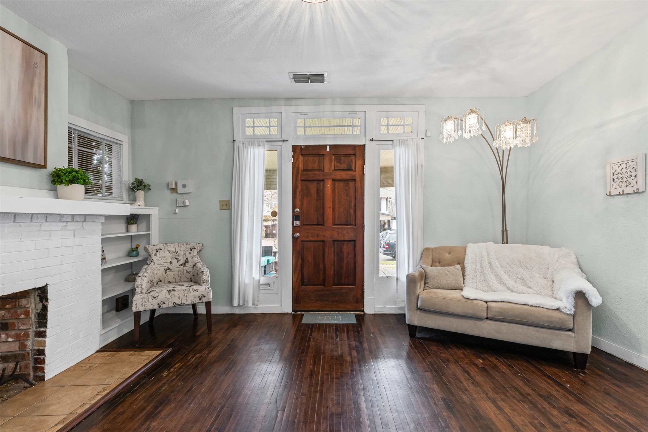 1632 Washington Avenue Fort Worth TX 76104