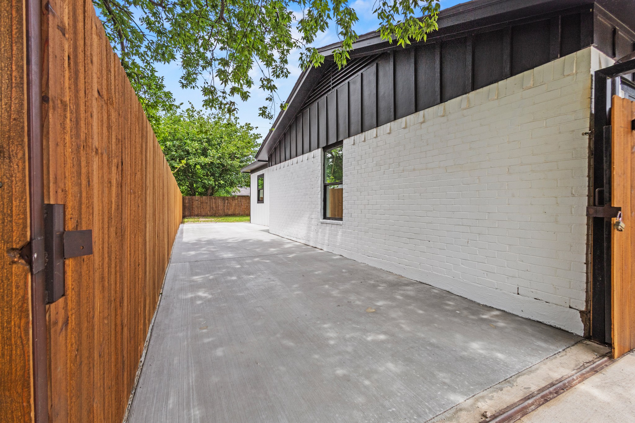 14409 Horseshoe Trail Balch Springs TX 75180
