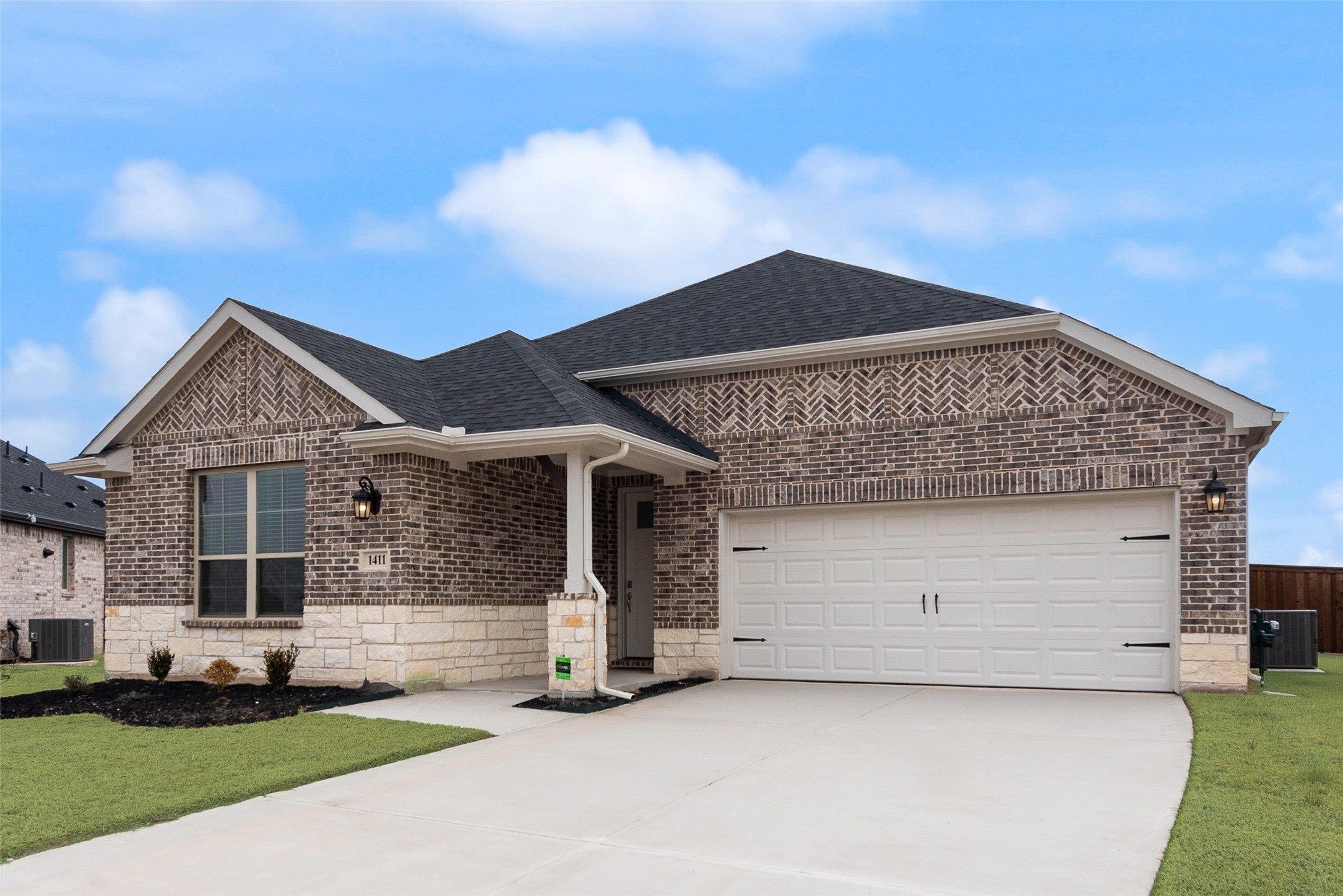 1411 Lowe Pond Street Forney TX 75126