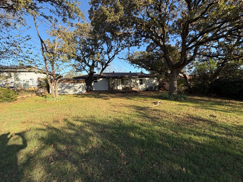 905 Brown Trail Bedford TX 76022