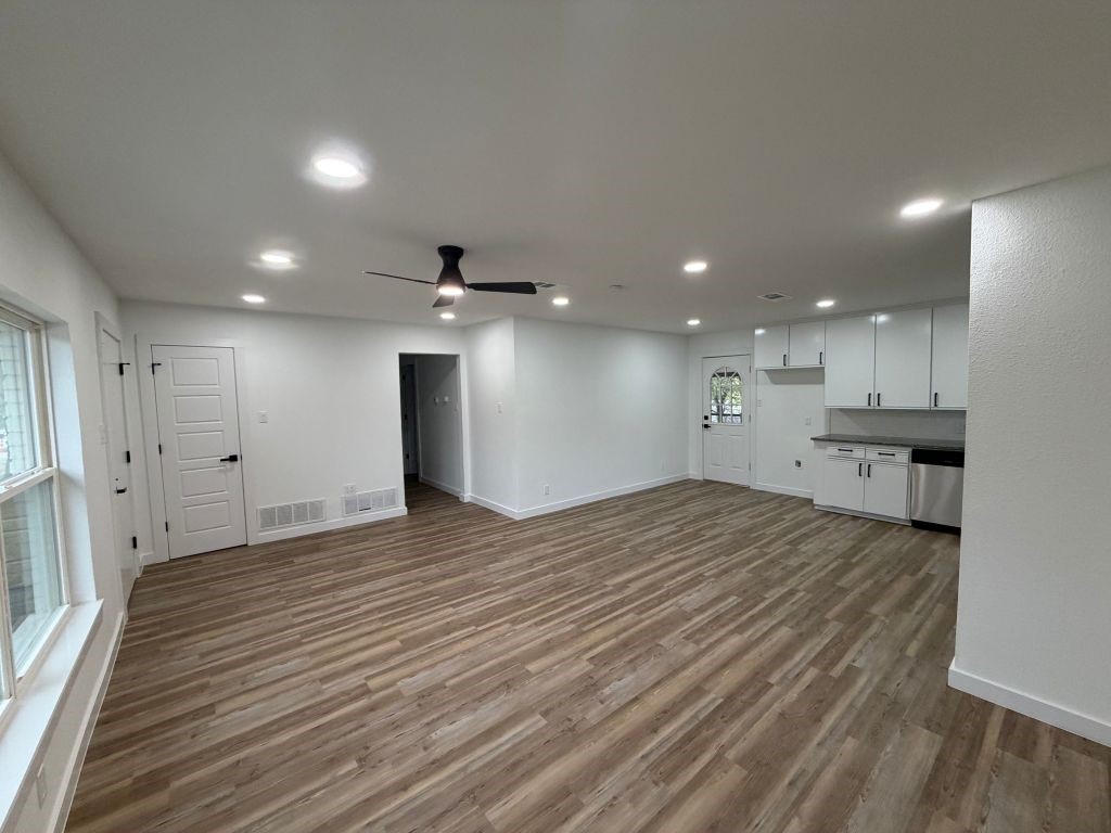 905 Brown Trail Bedford TX 76022