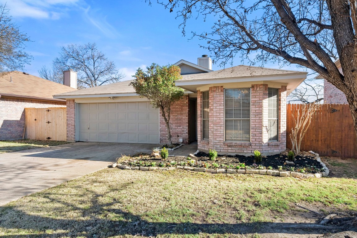 1402 Ivy Creek Drive Mansfield TX 76063