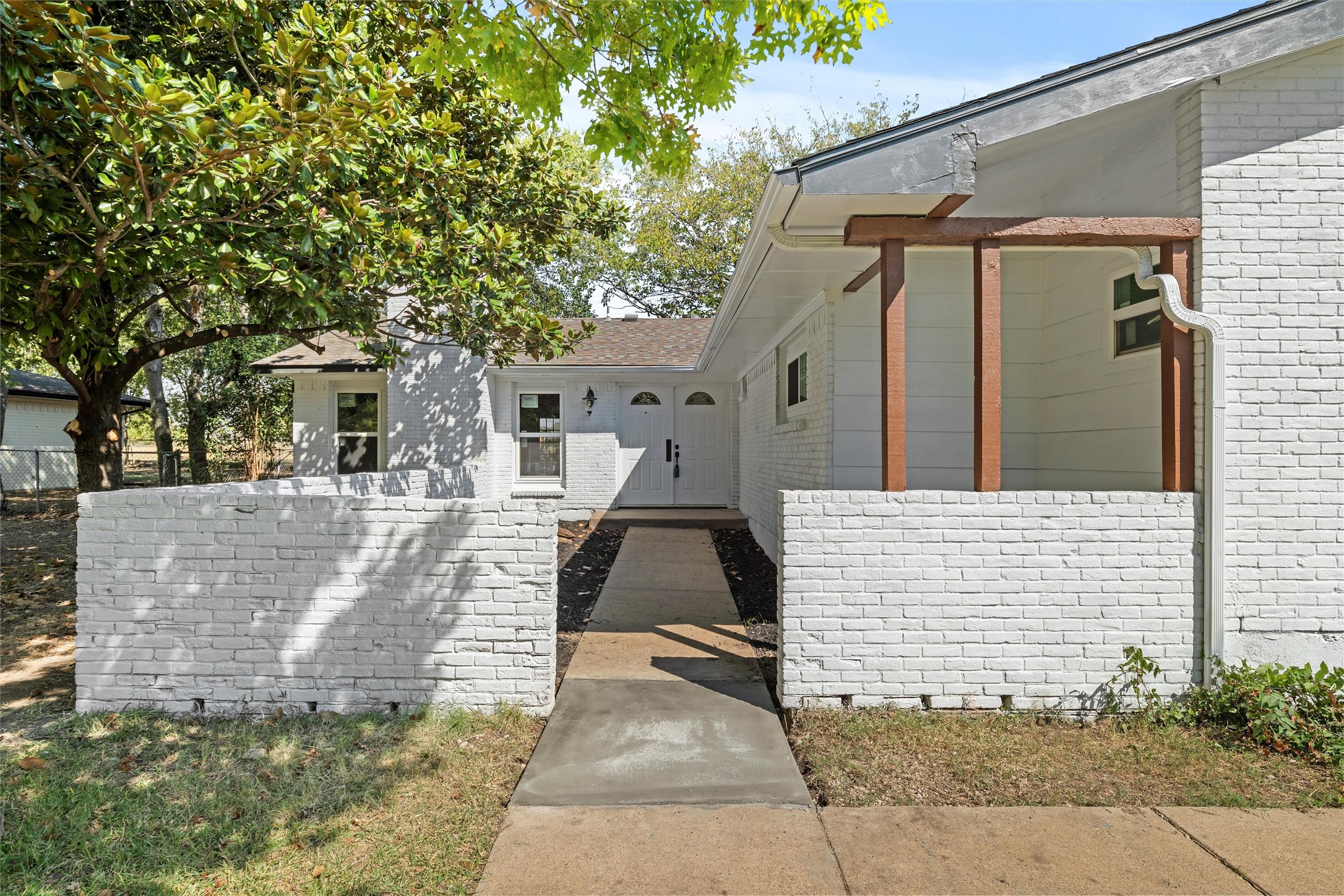 707 Live Oak Court Red Oak TX 75154