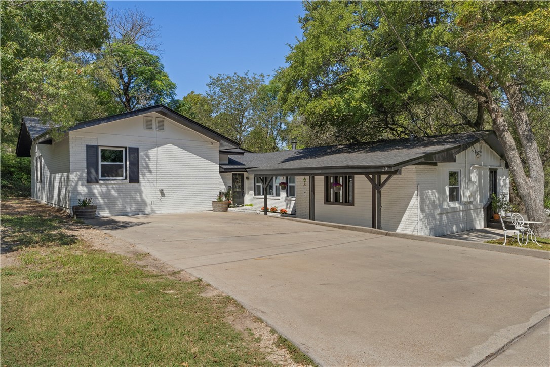 201 Rockford Road Woodway TX 76712