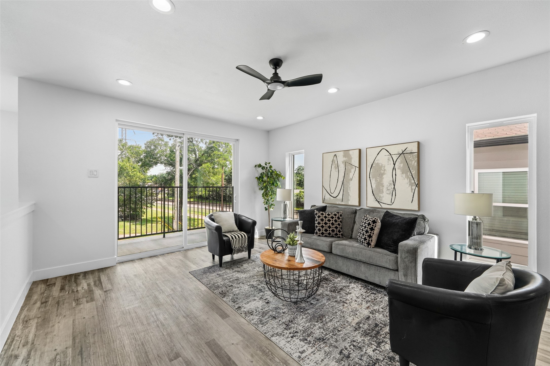 3142 Harmon Street Dallas TX 75215
