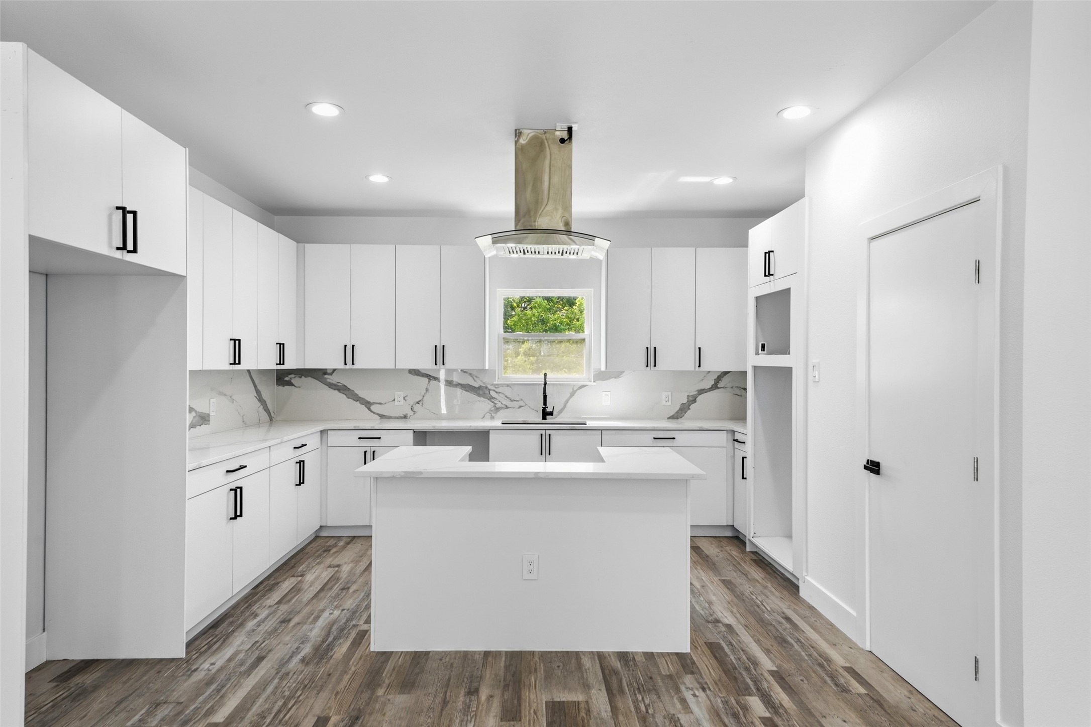 3142 Harmon Street Dallas TX 75215