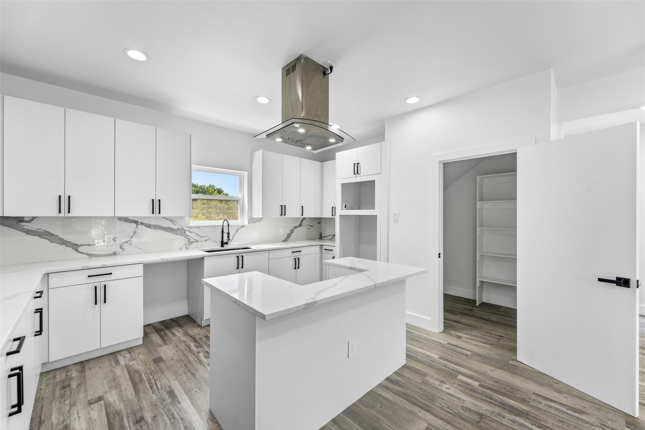 3142 Harmon Street Dallas TX 75215