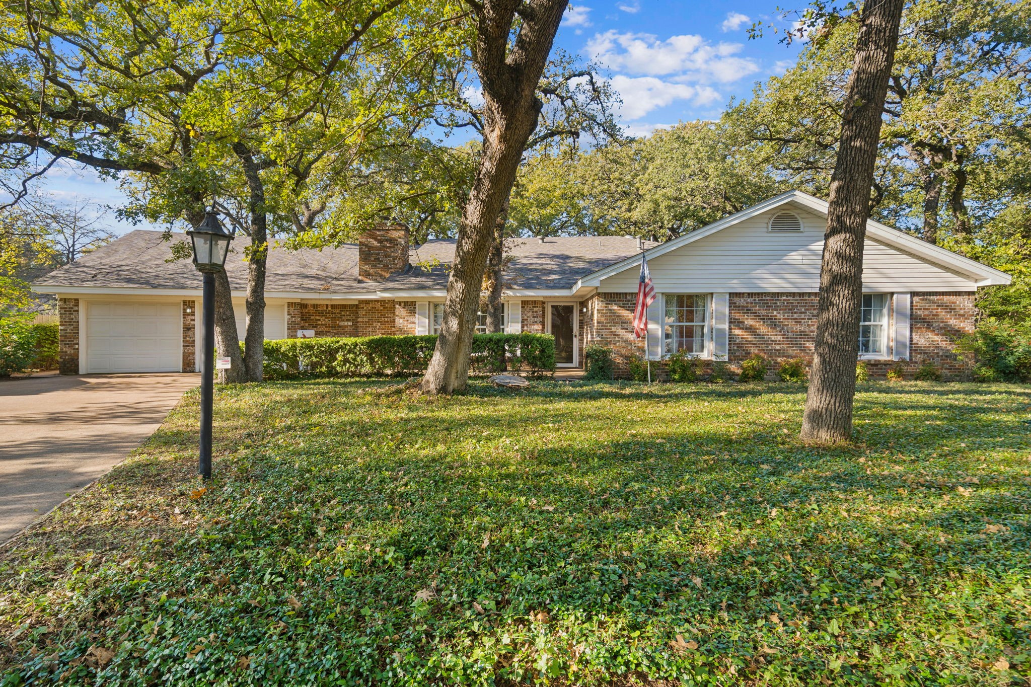 2637 Locksley Chase Drive Irving TX 75061