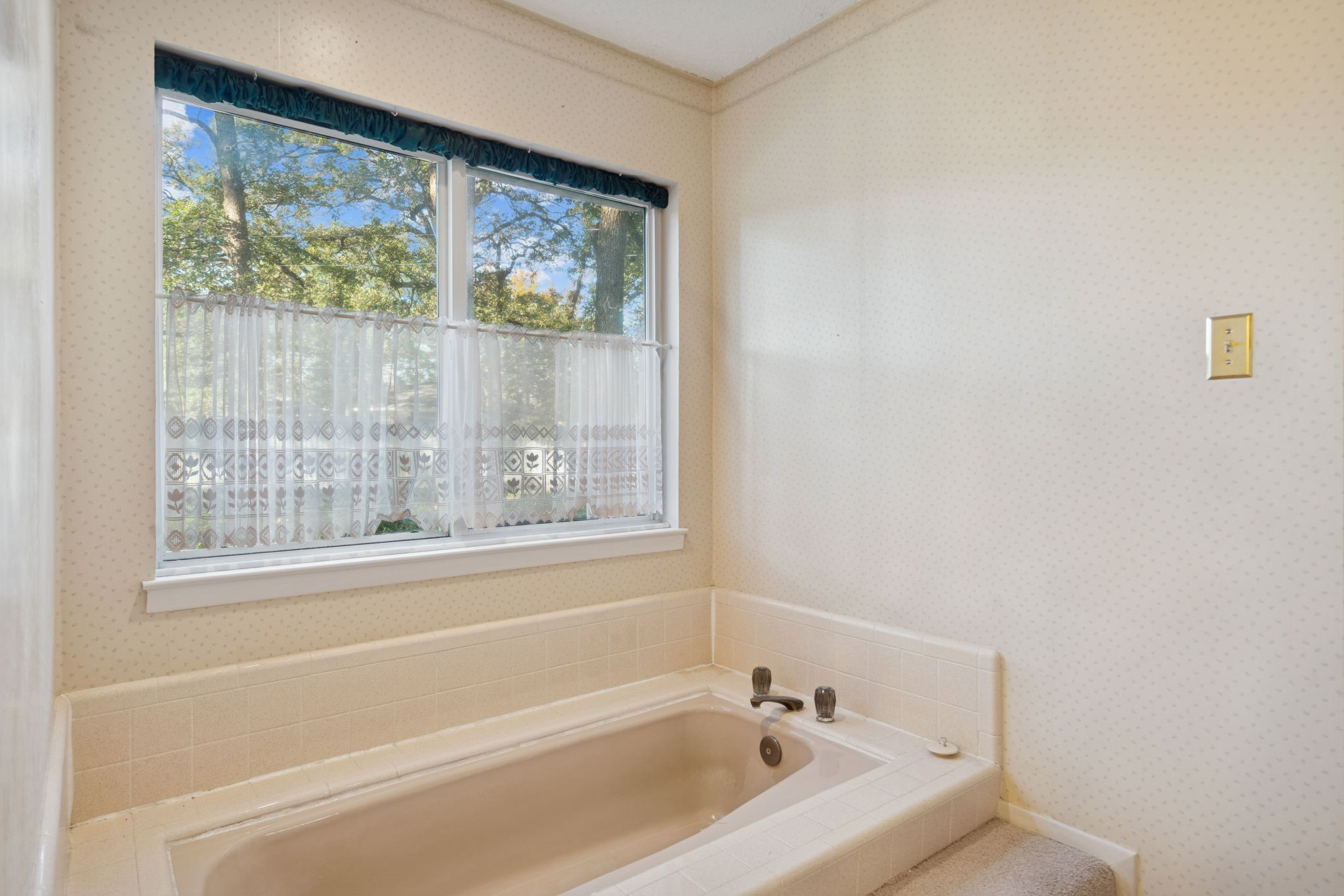 2637 Locksley Chase Drive Irving TX 75061