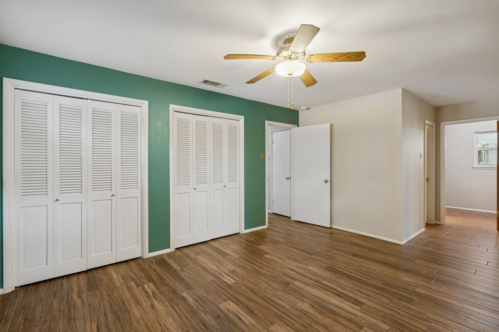 2637 Locksley Chase Drive Irving TX 75061