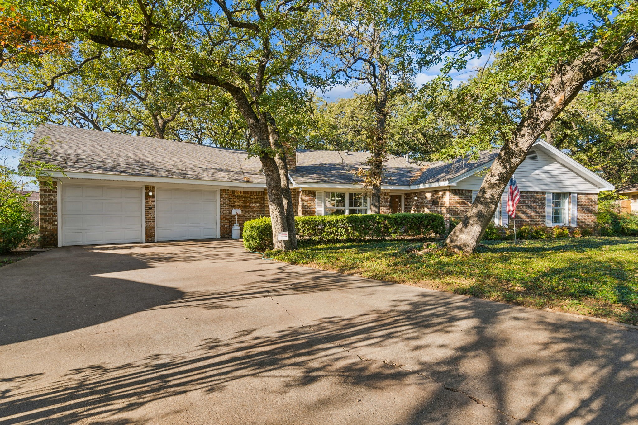 2637 Locksley Chase Drive Irving TX 75061