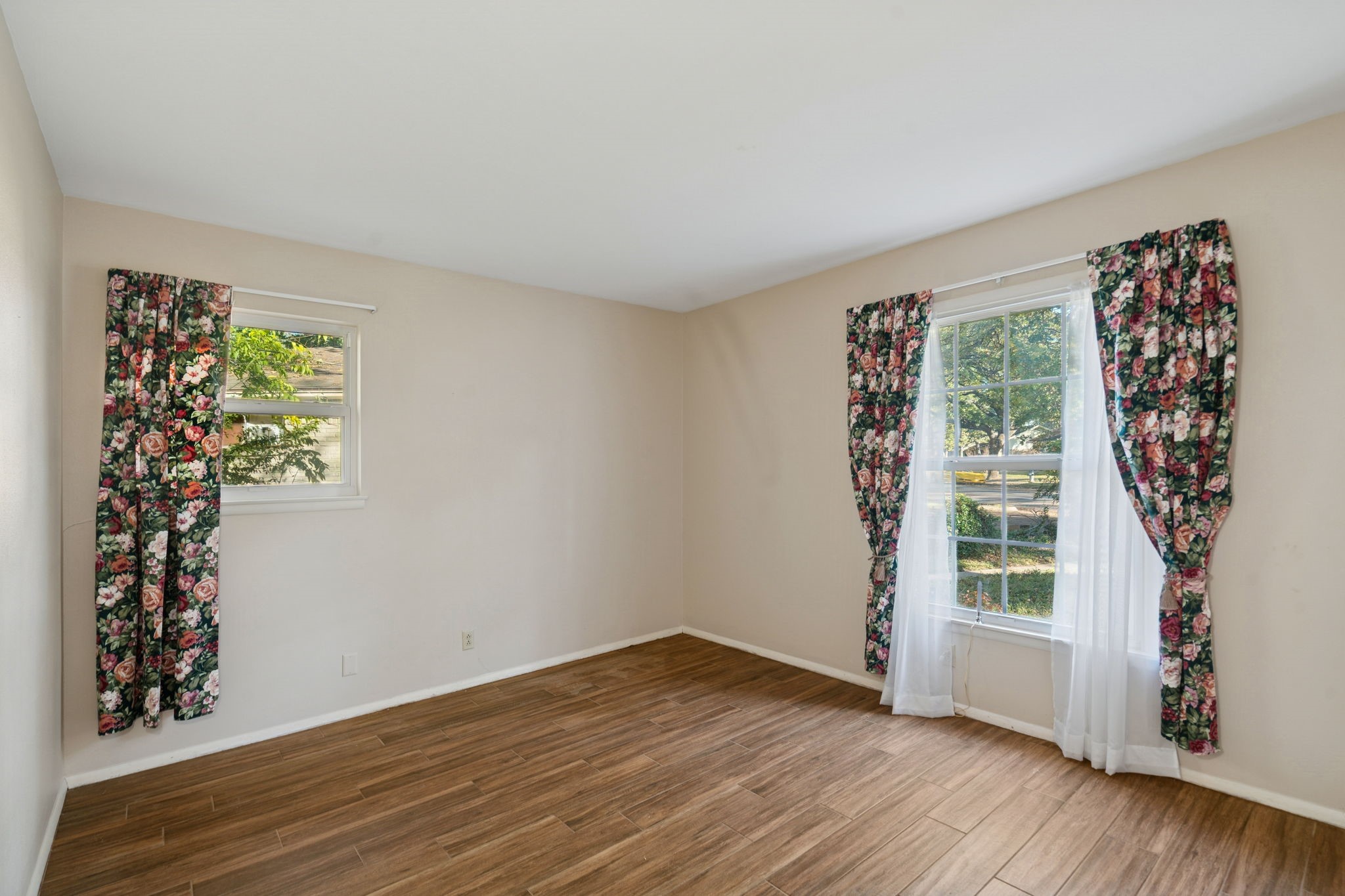 2637 Locksley Chase Drive Irving TX 75061
