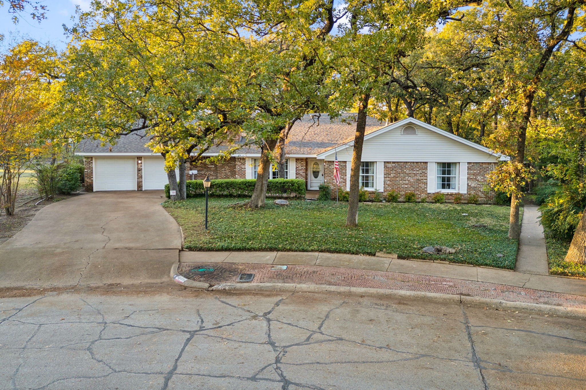 2637 Locksley Chase Drive Irving TX 75061