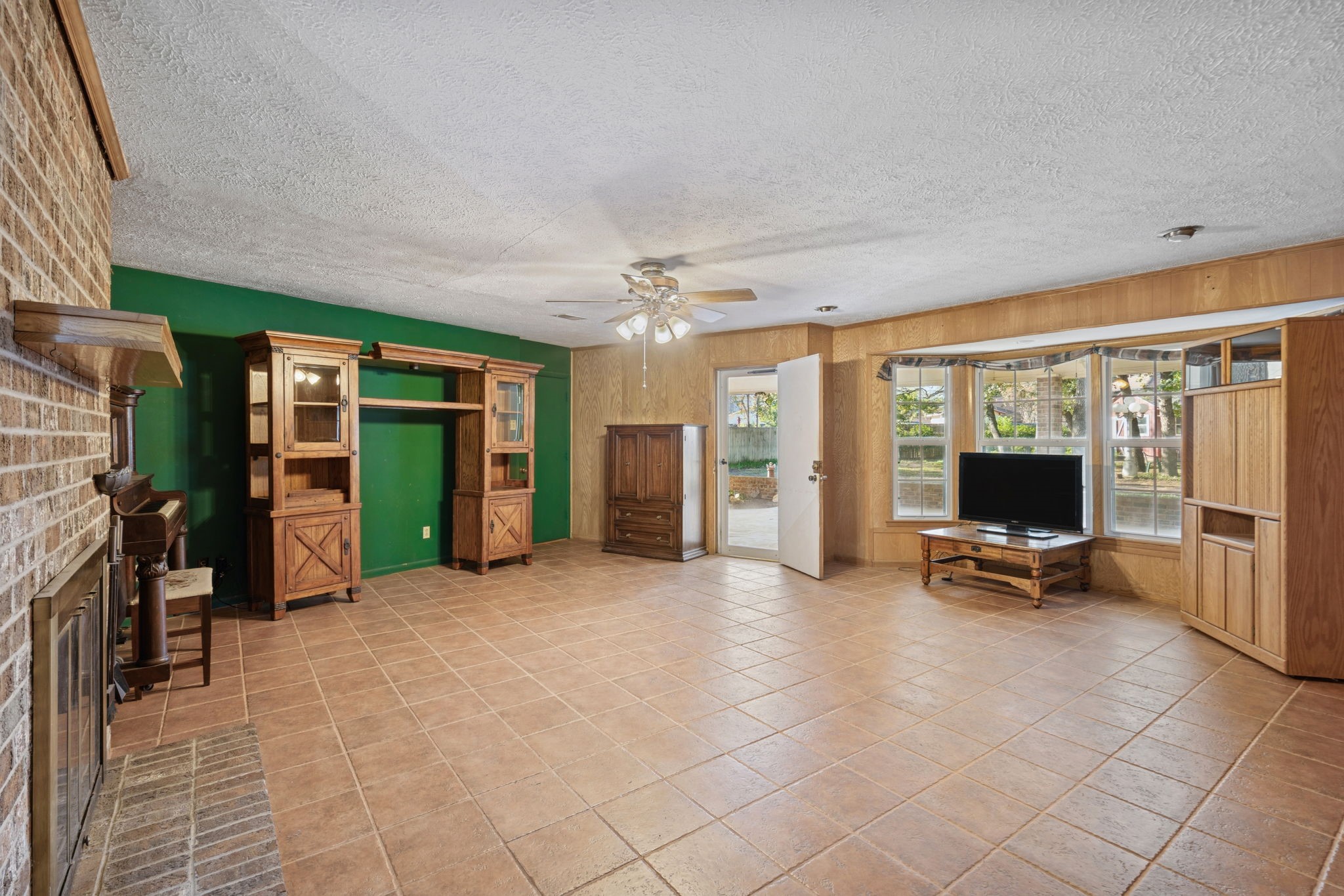 2637 Locksley Chase Drive Irving TX 75061