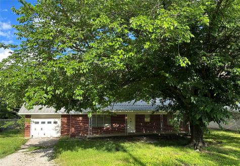 401 S Weatherford Street Chico TX 76431