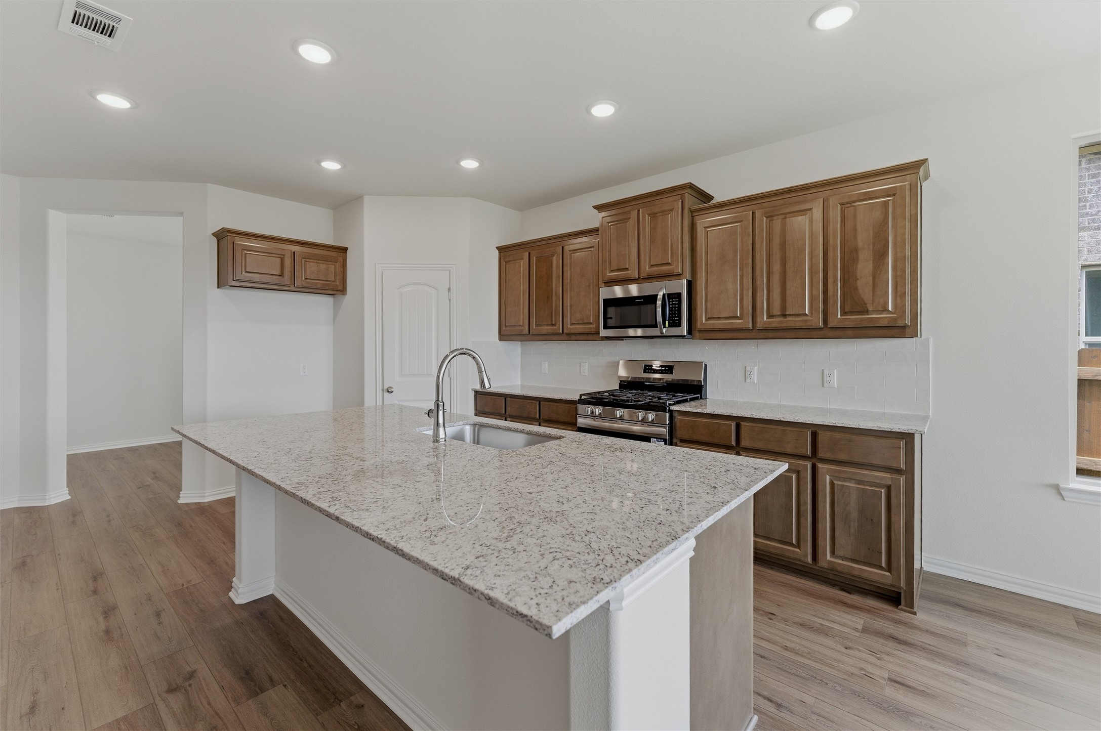 3502 Helena Street Gainesville TX 76240