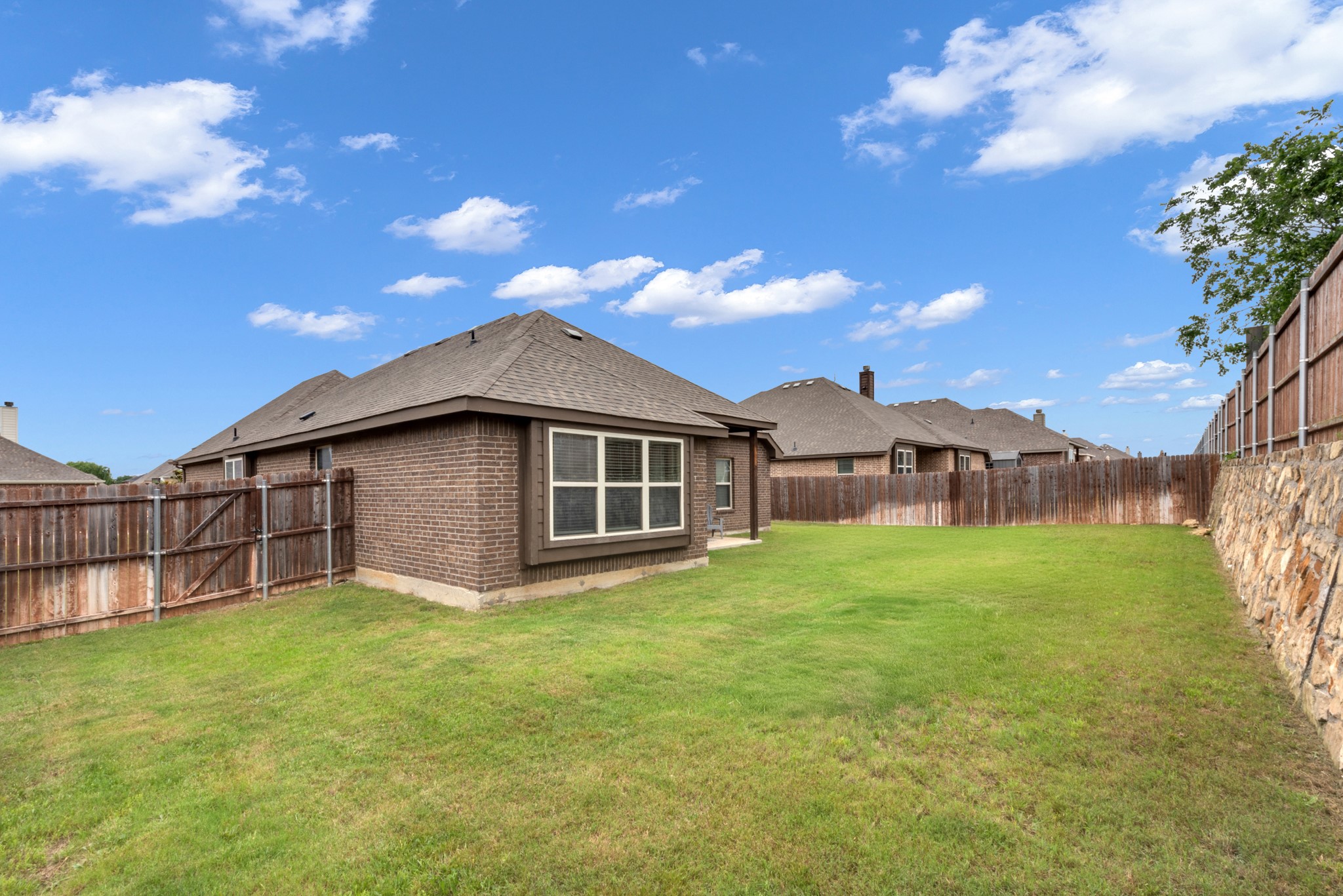 1418 Wagon Wheel Way Krum TX 76249