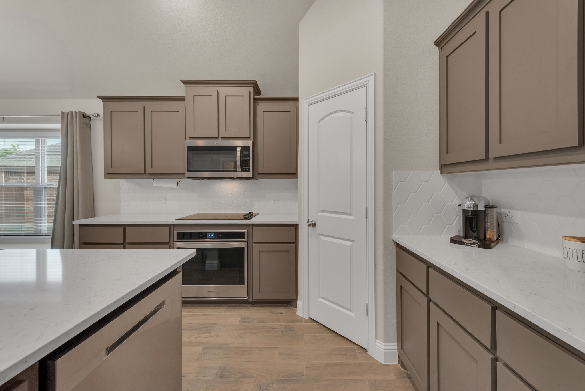 1418 Wagon Wheel Way Krum TX 76249