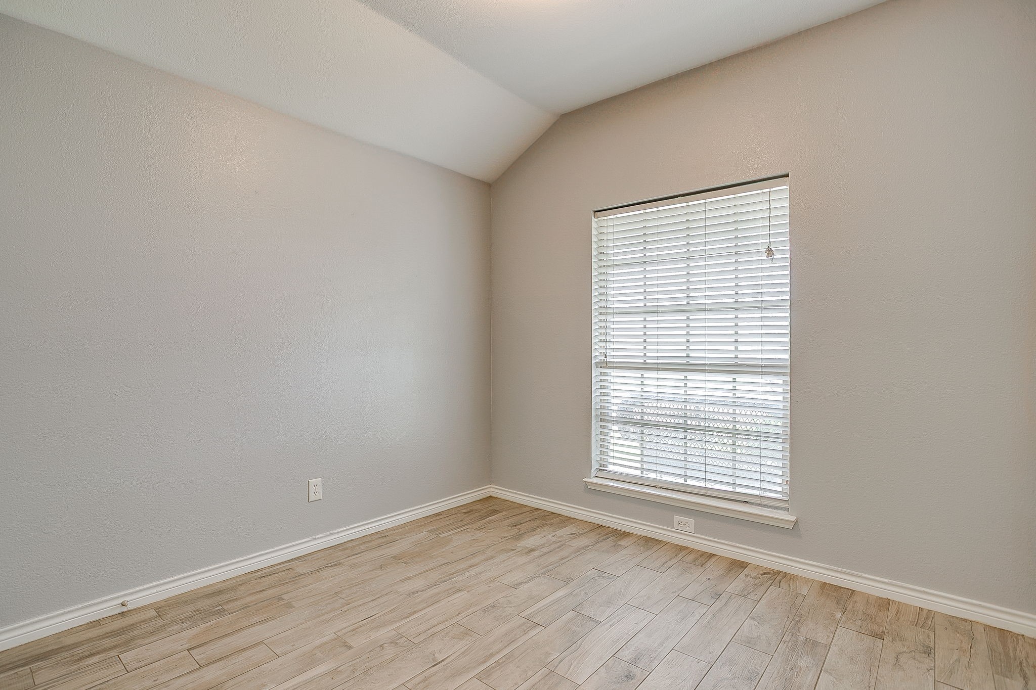636 Clearbrook Street Azle TX 76020