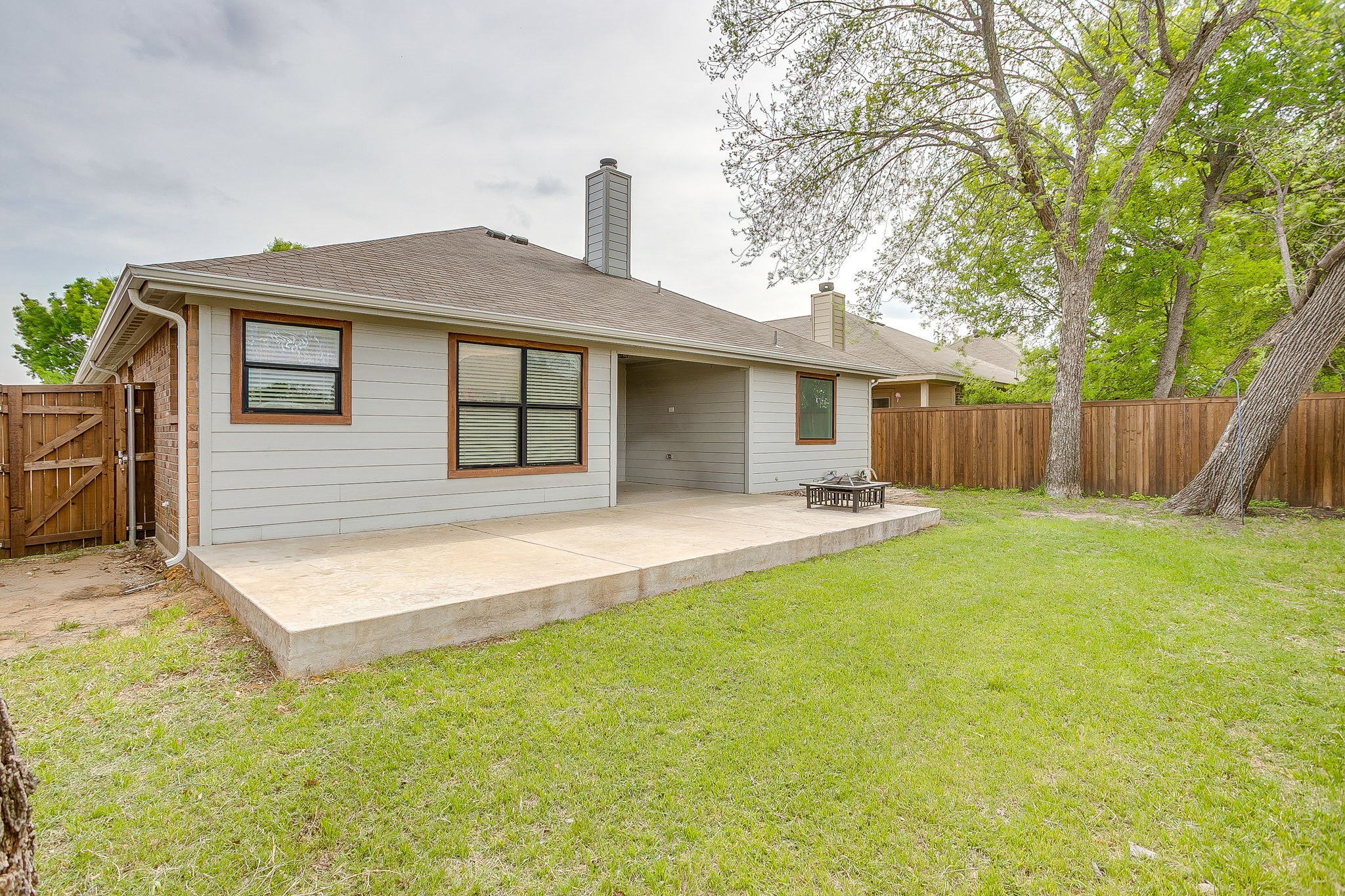 636 Clearbrook Street Azle TX 76020