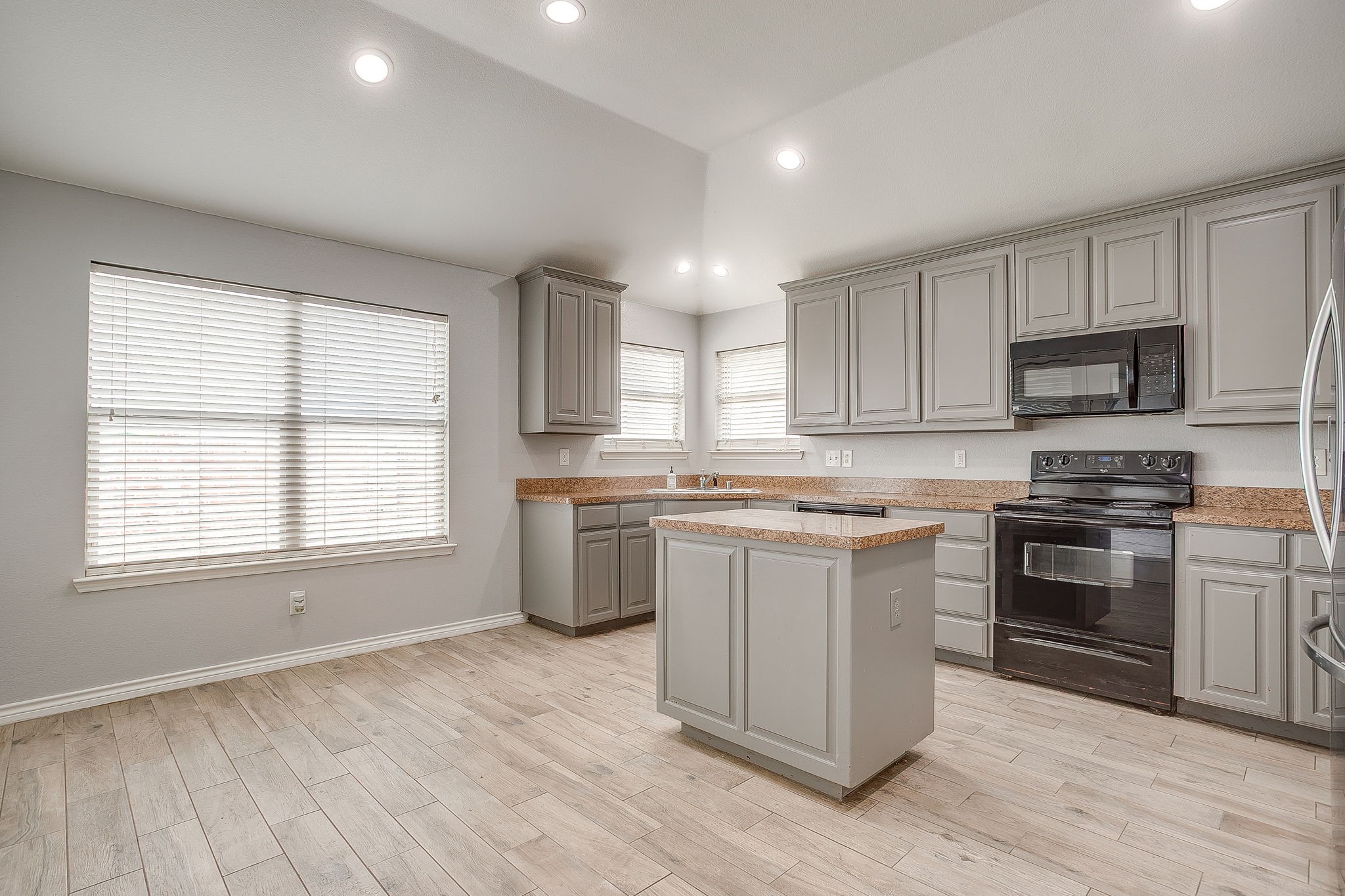 636 Clearbrook Street Azle TX 76020