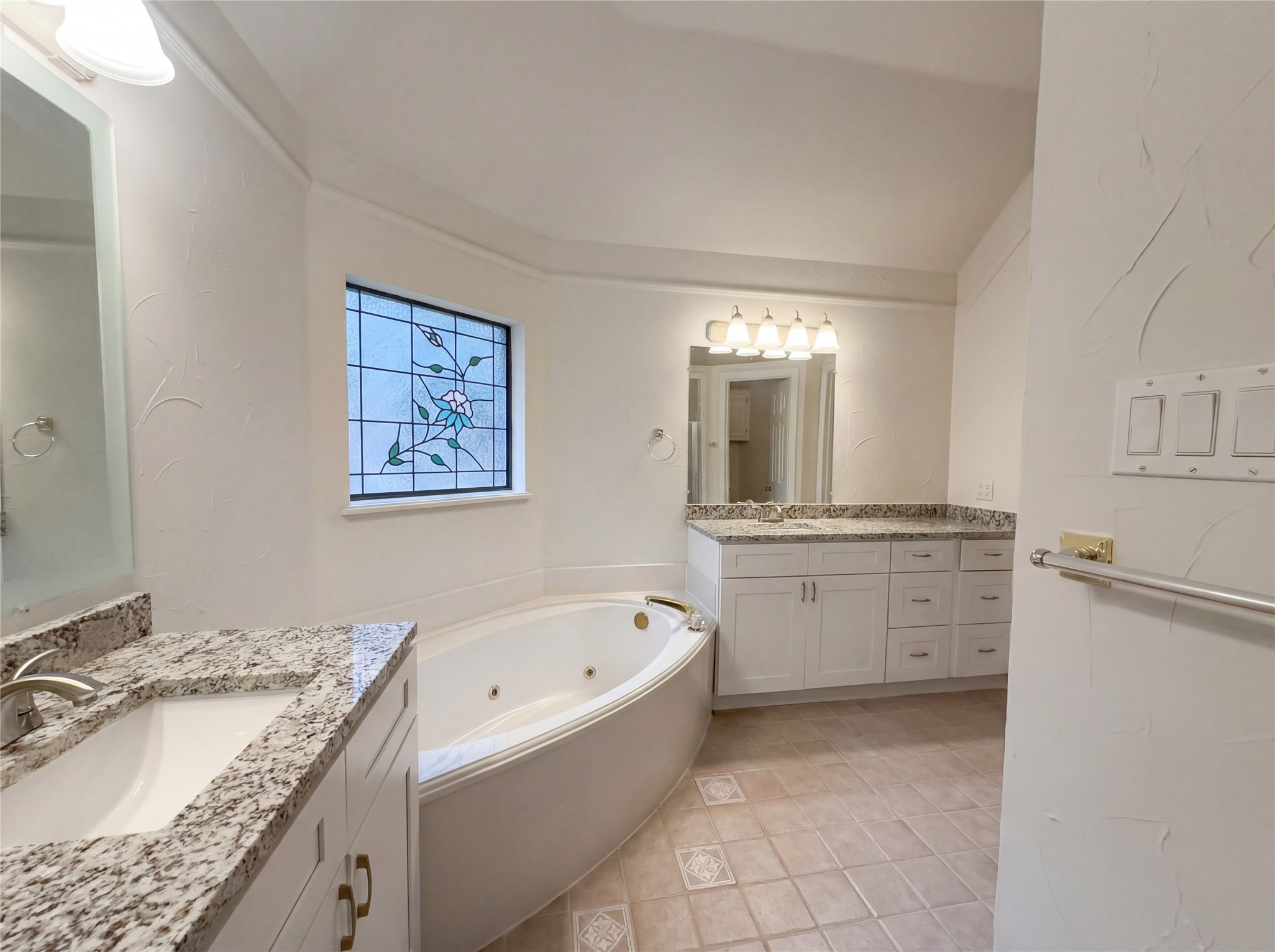 2101 Royal Dominion Court Arlington TX 76006