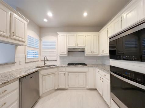 2101 Royal Dominion Court Arlington TX 76006