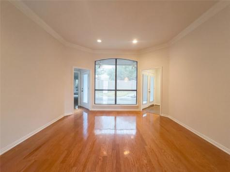 2101 Royal Dominion Court Arlington TX 76006