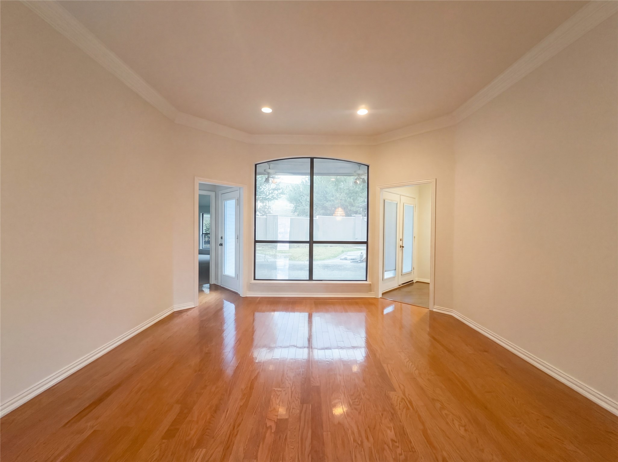2101 Royal Dominion Court Arlington TX 76006