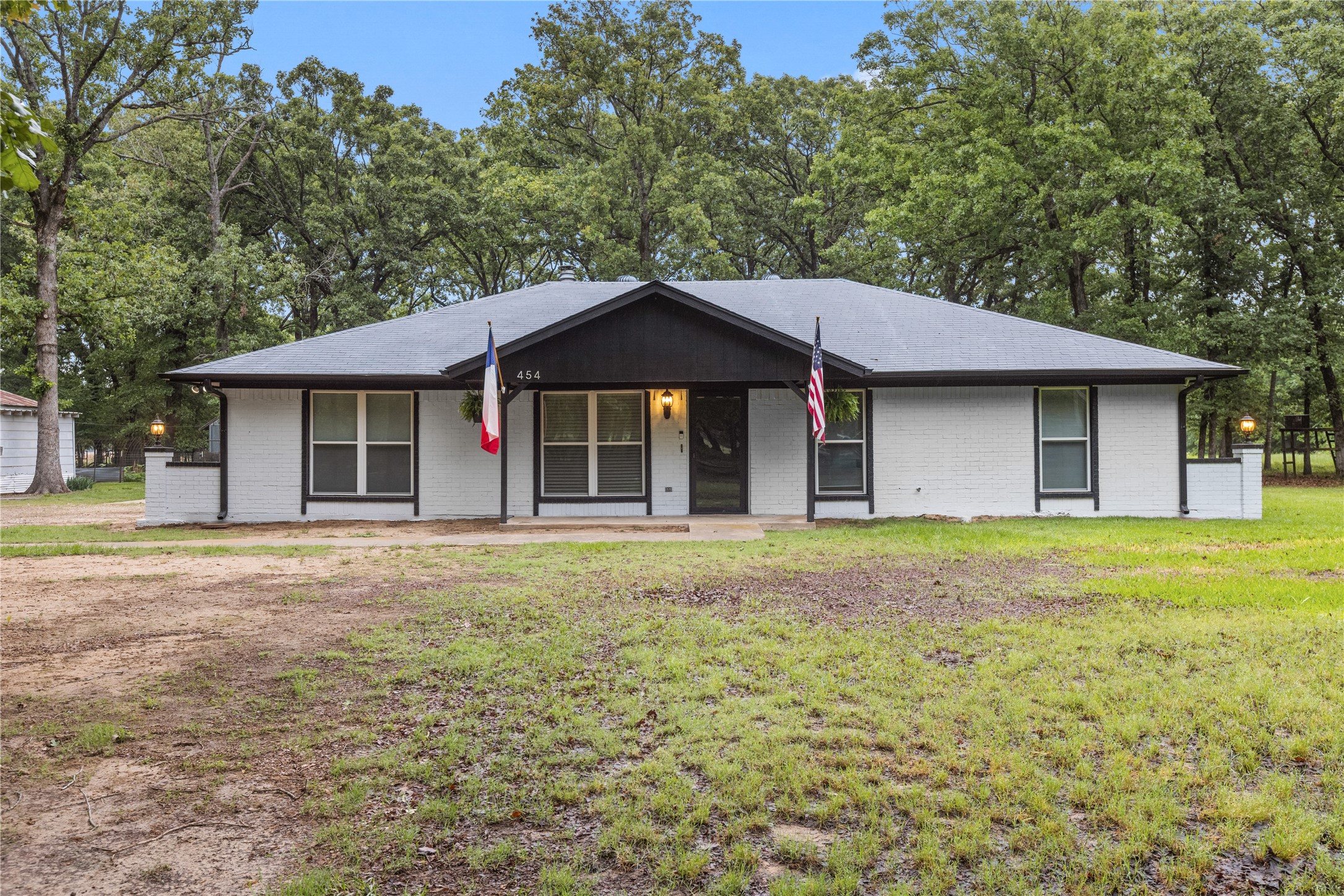 454 County Road 1485 Bogata TX 75417