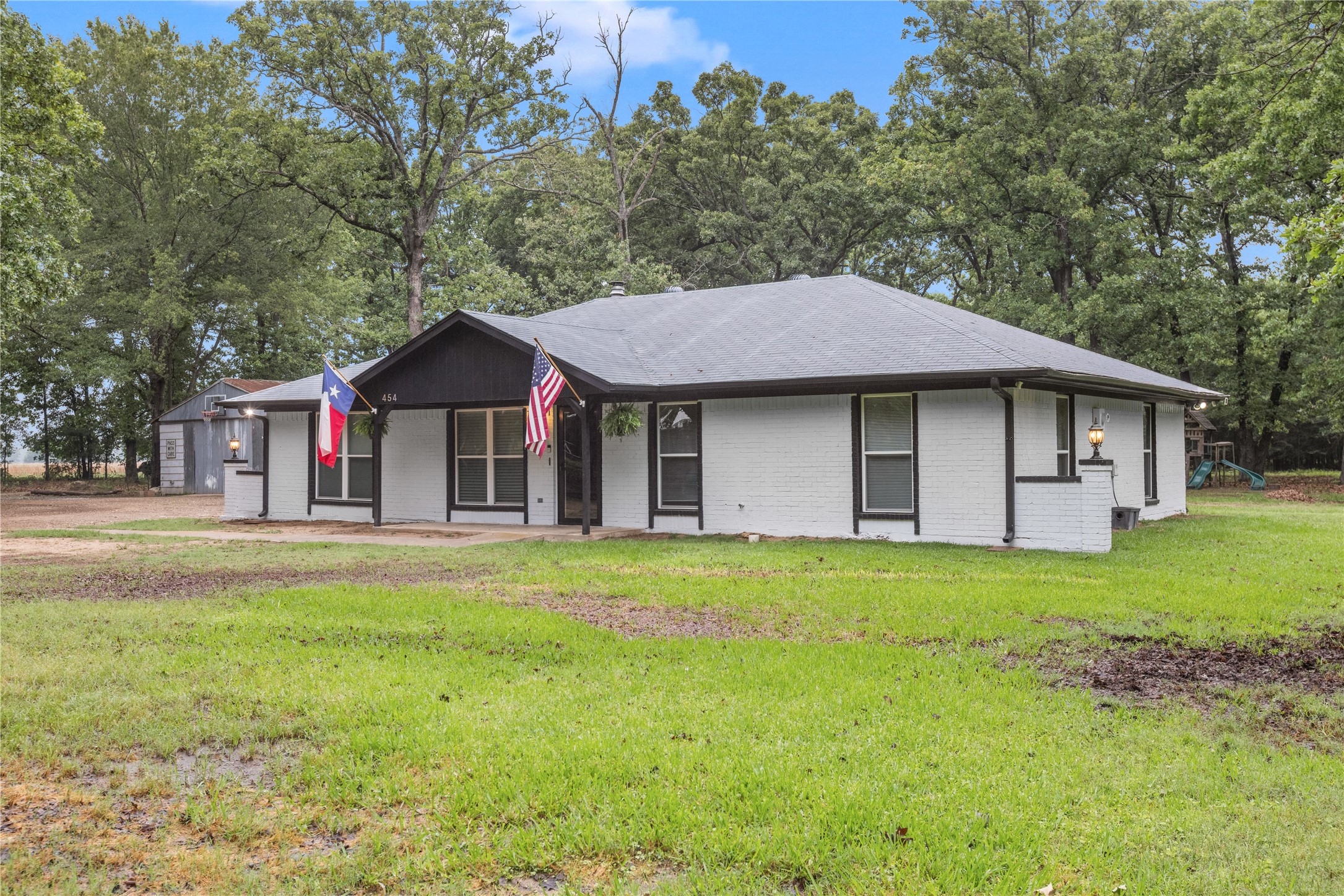 454 County Road 1485 Bogata TX 75417