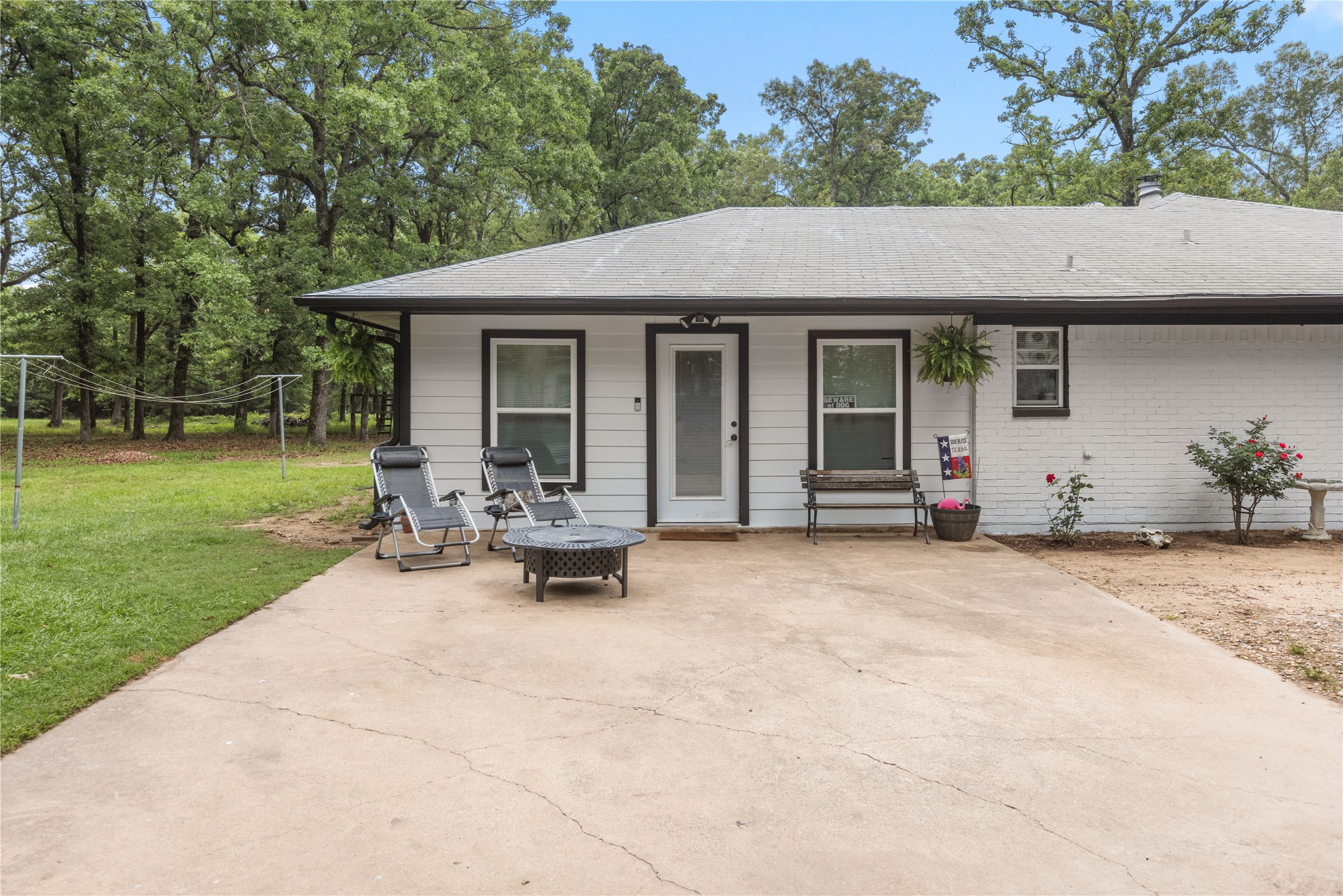 454 County Road 1485 Bogata TX 75417