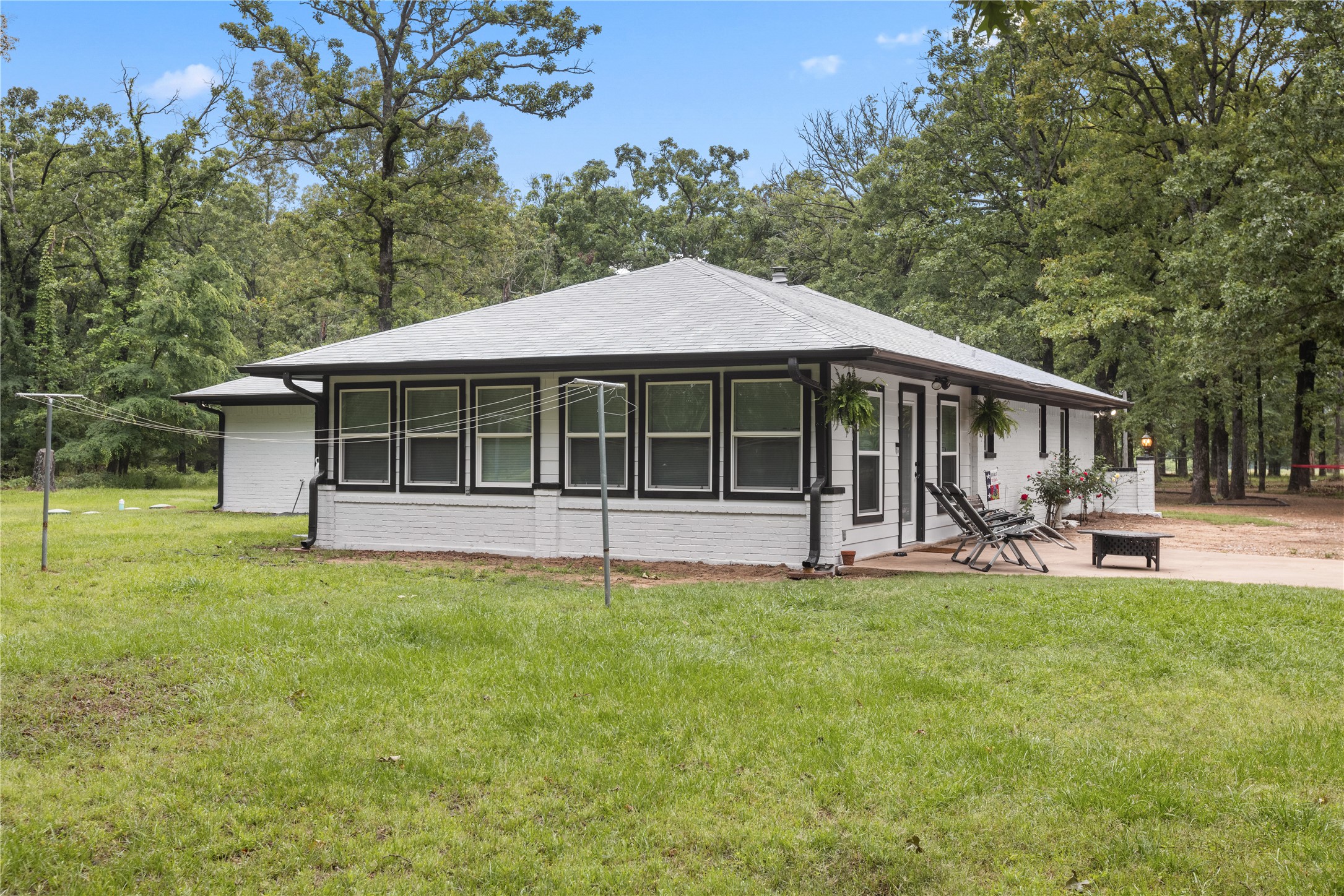 454 County Road 1485 Bogata TX 75417