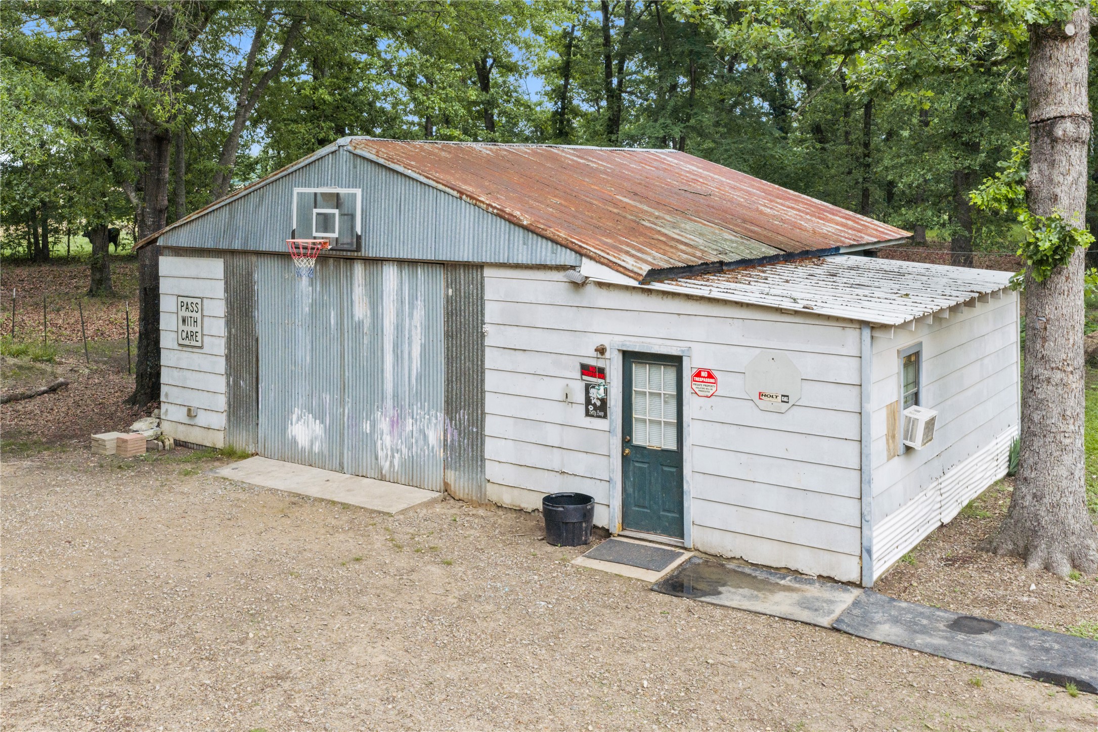 454 County Road 1485 Bogata TX 75417