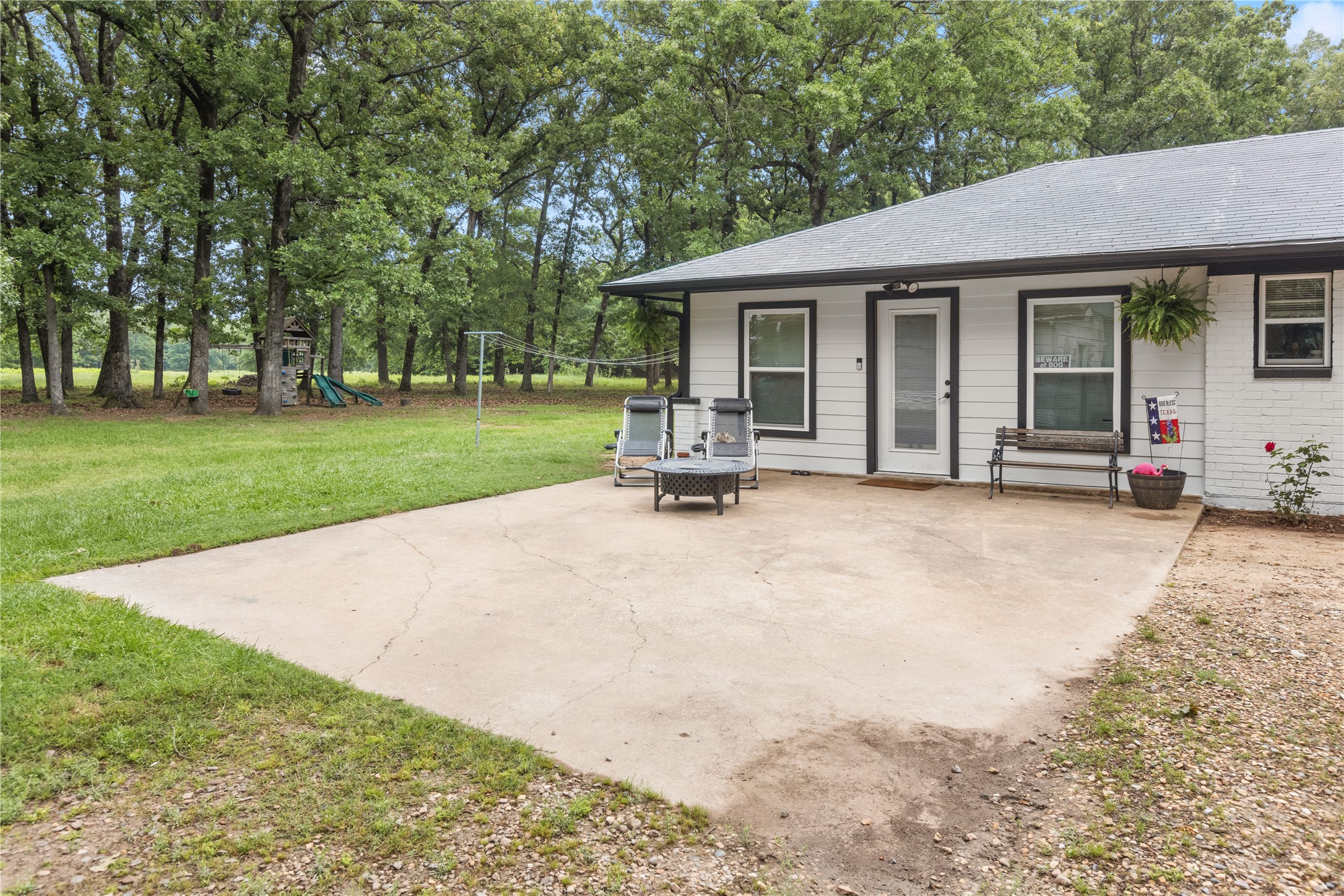 454 County Road 1485 Bogata TX 75417