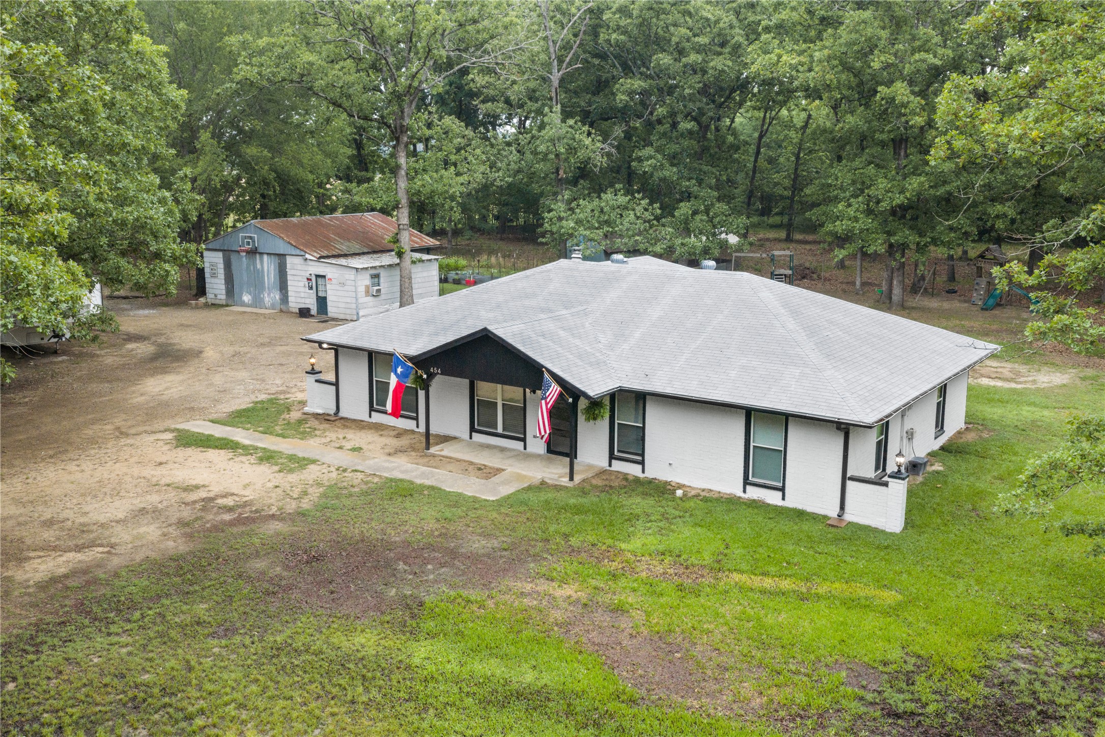 454 County Road 1485 Bogata TX 75417