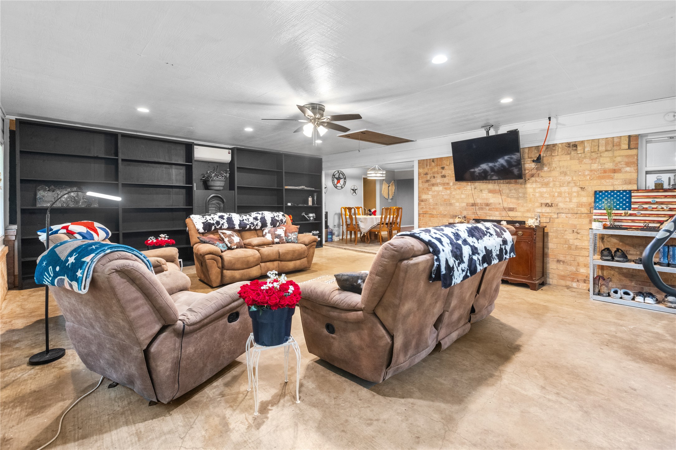 454 County Road 1485 Bogata TX 75417