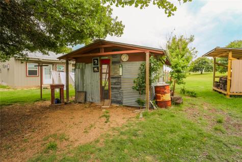 1166 County Road 403 Comanche TX 76442