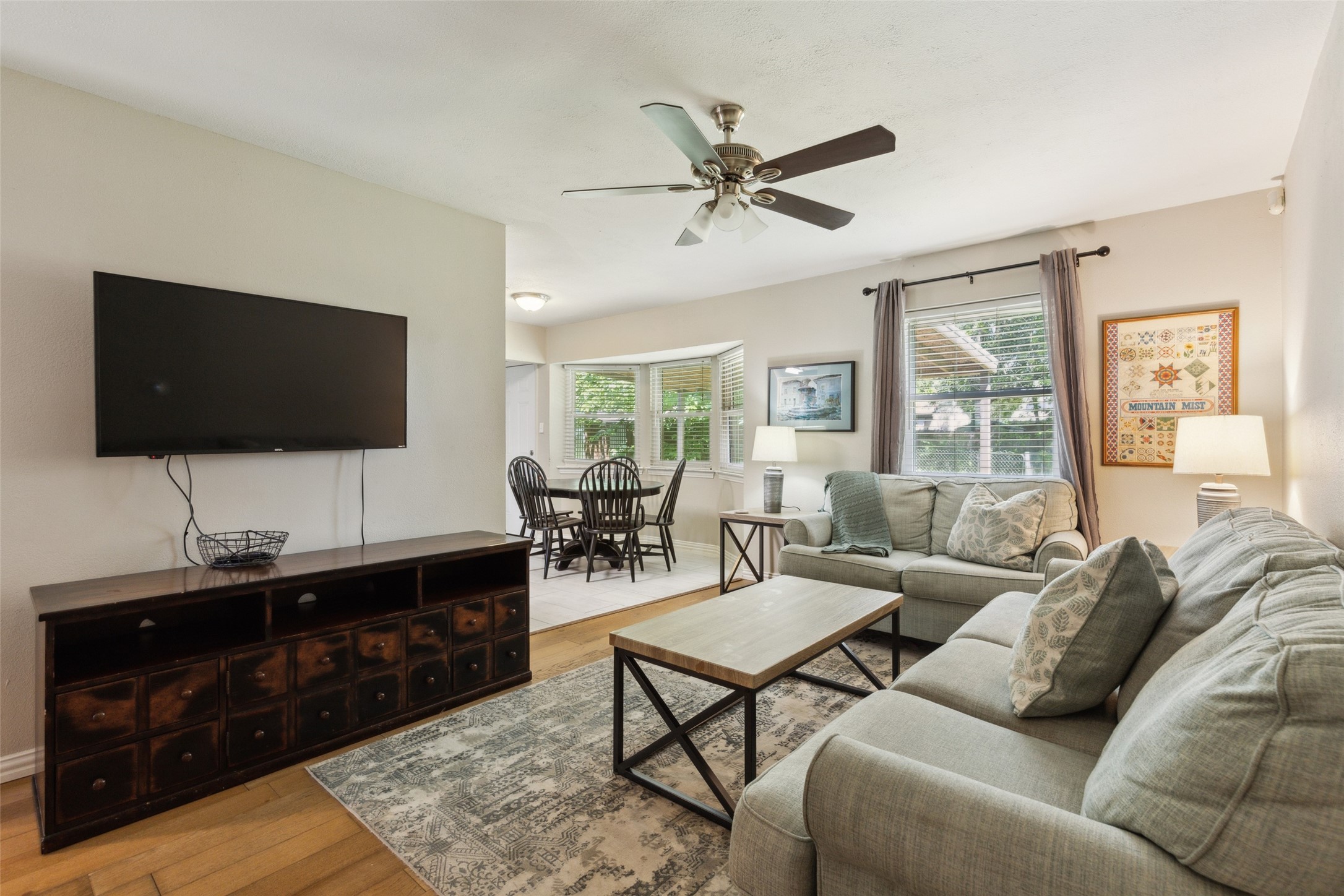 1202 Johns Drive Euless TX 76039