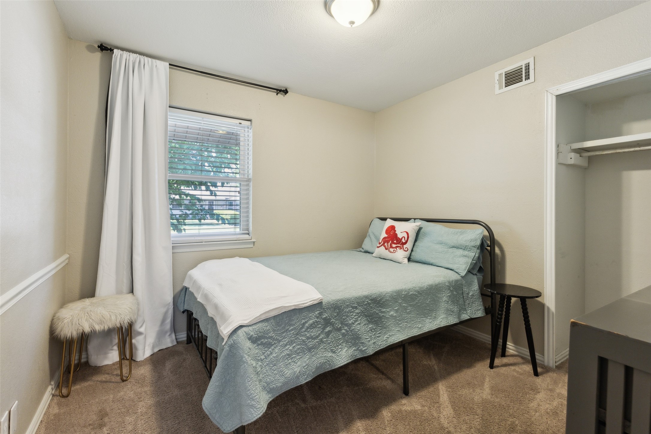 1202 Johns Drive Euless TX 76039
