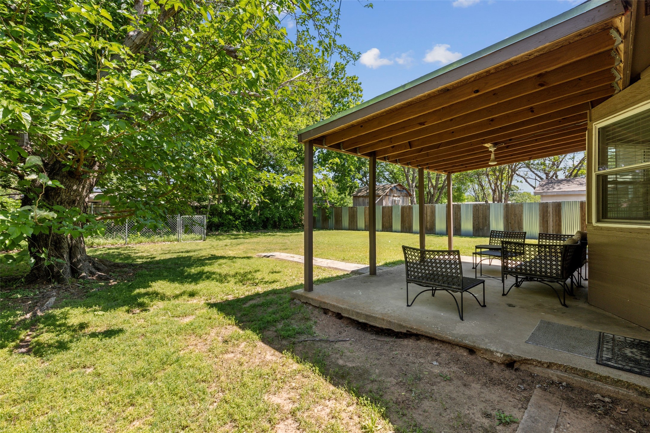 1202 Johns Drive Euless TX 76039