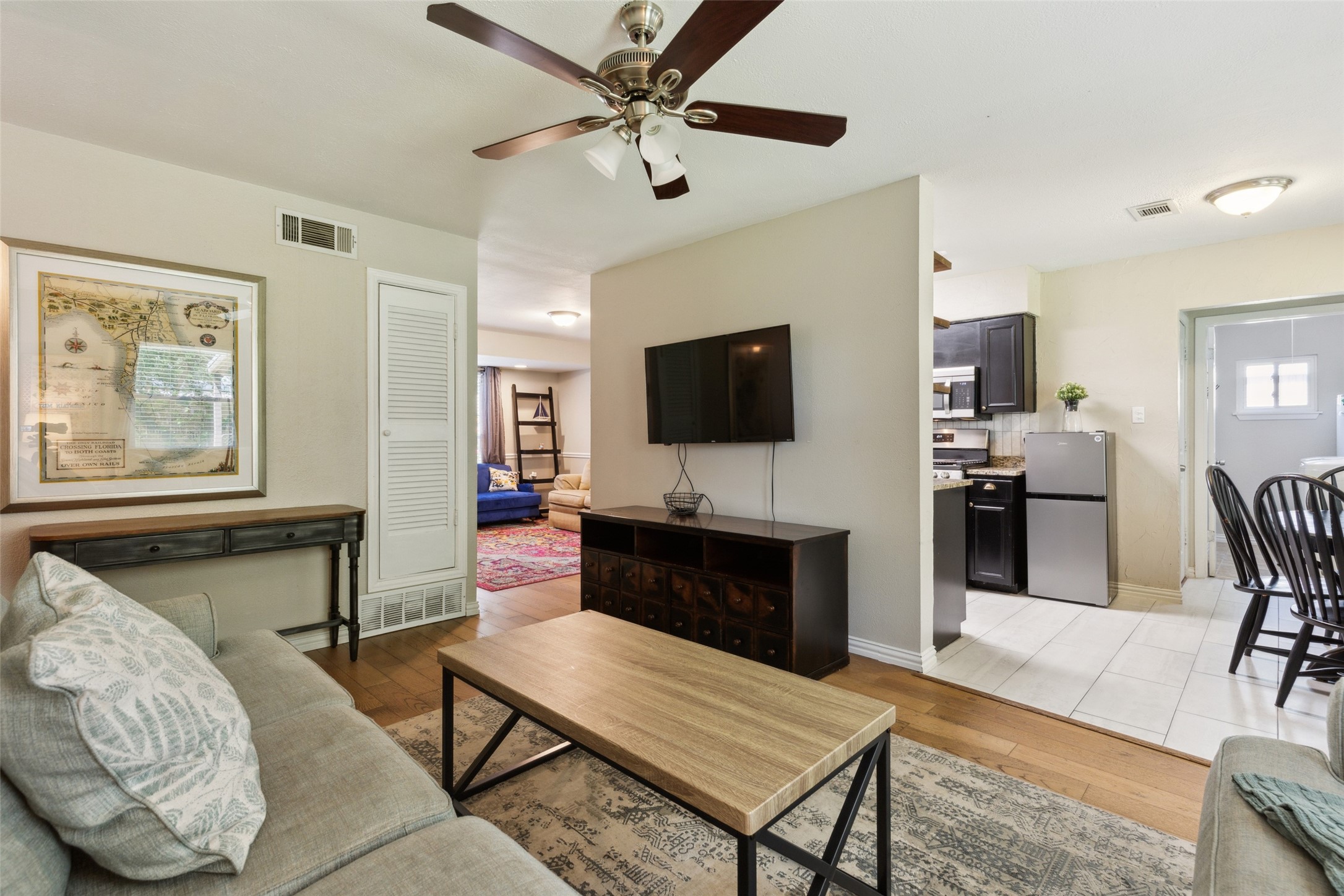 1202 Johns Drive Euless TX 76039