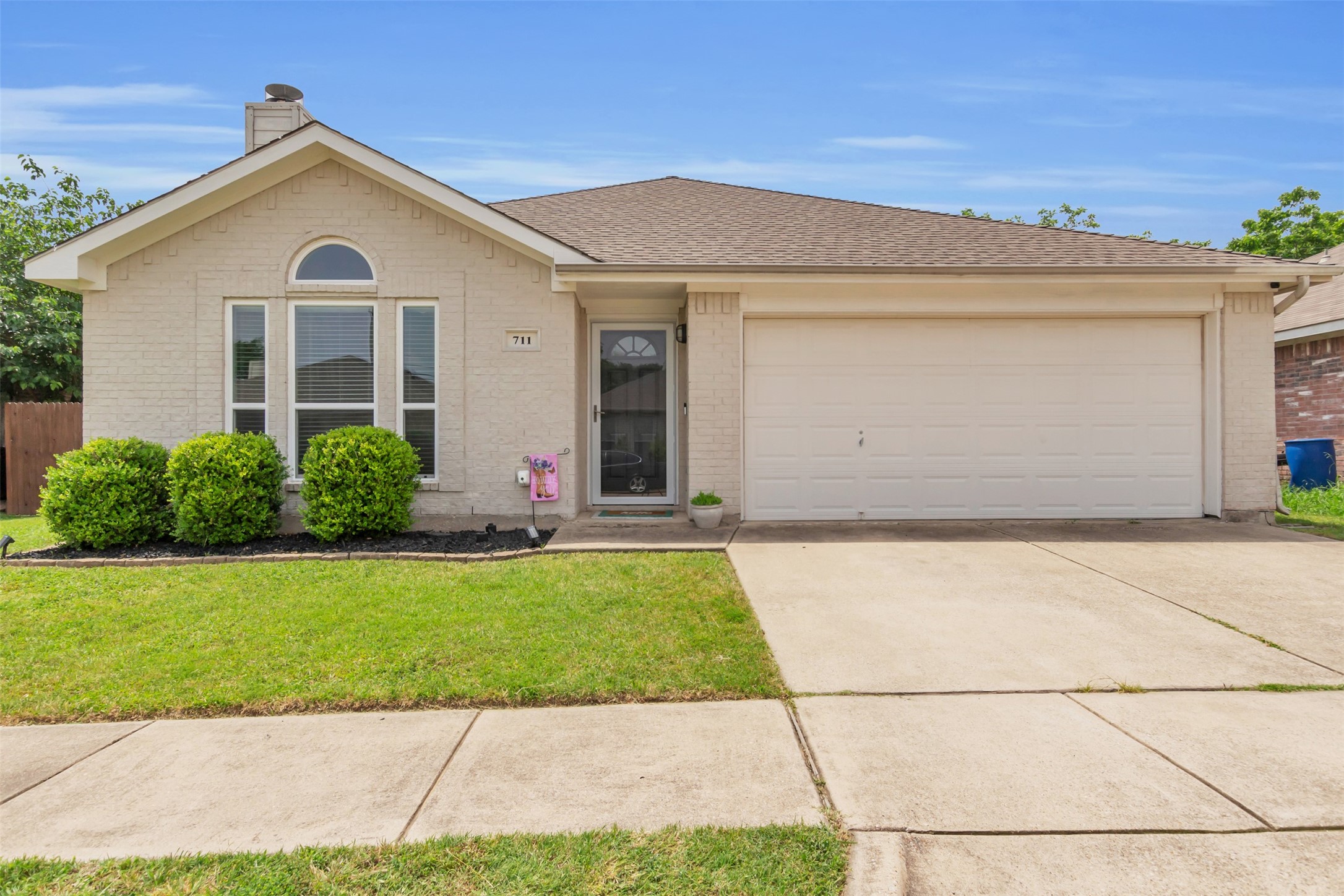 711 Rachel Street Grand Prairie TX 75052