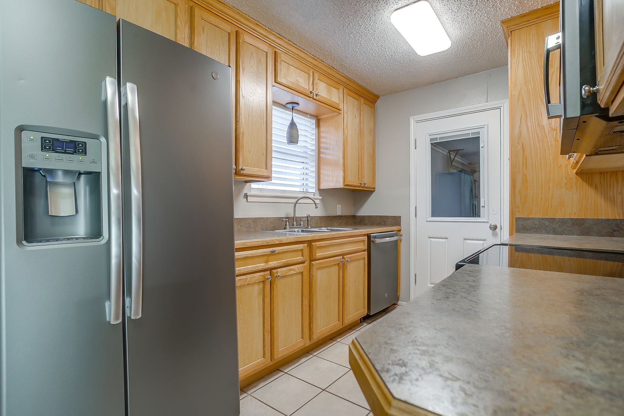 521 Nathan Street Burleson TX 76028