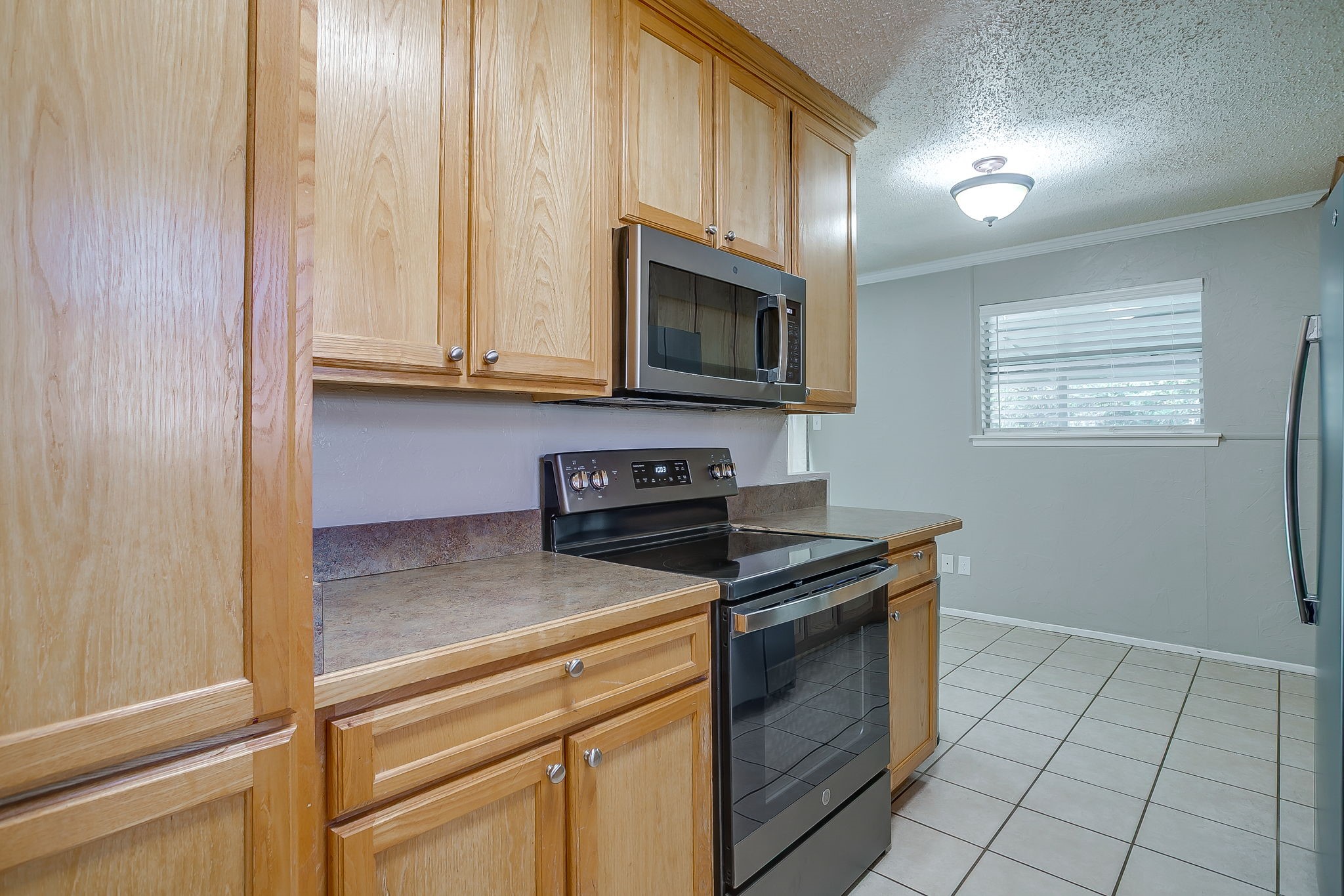 521 Nathan Street Burleson TX 76028