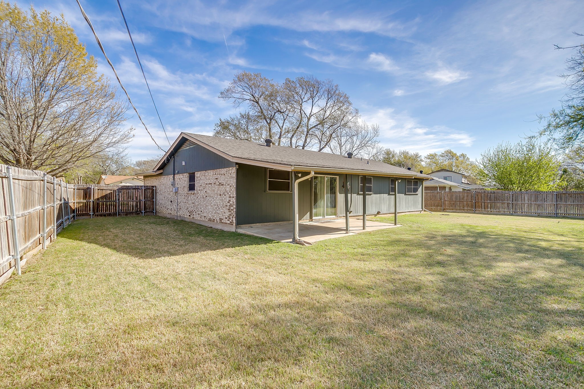 521 Nathan Street Burleson TX 76028